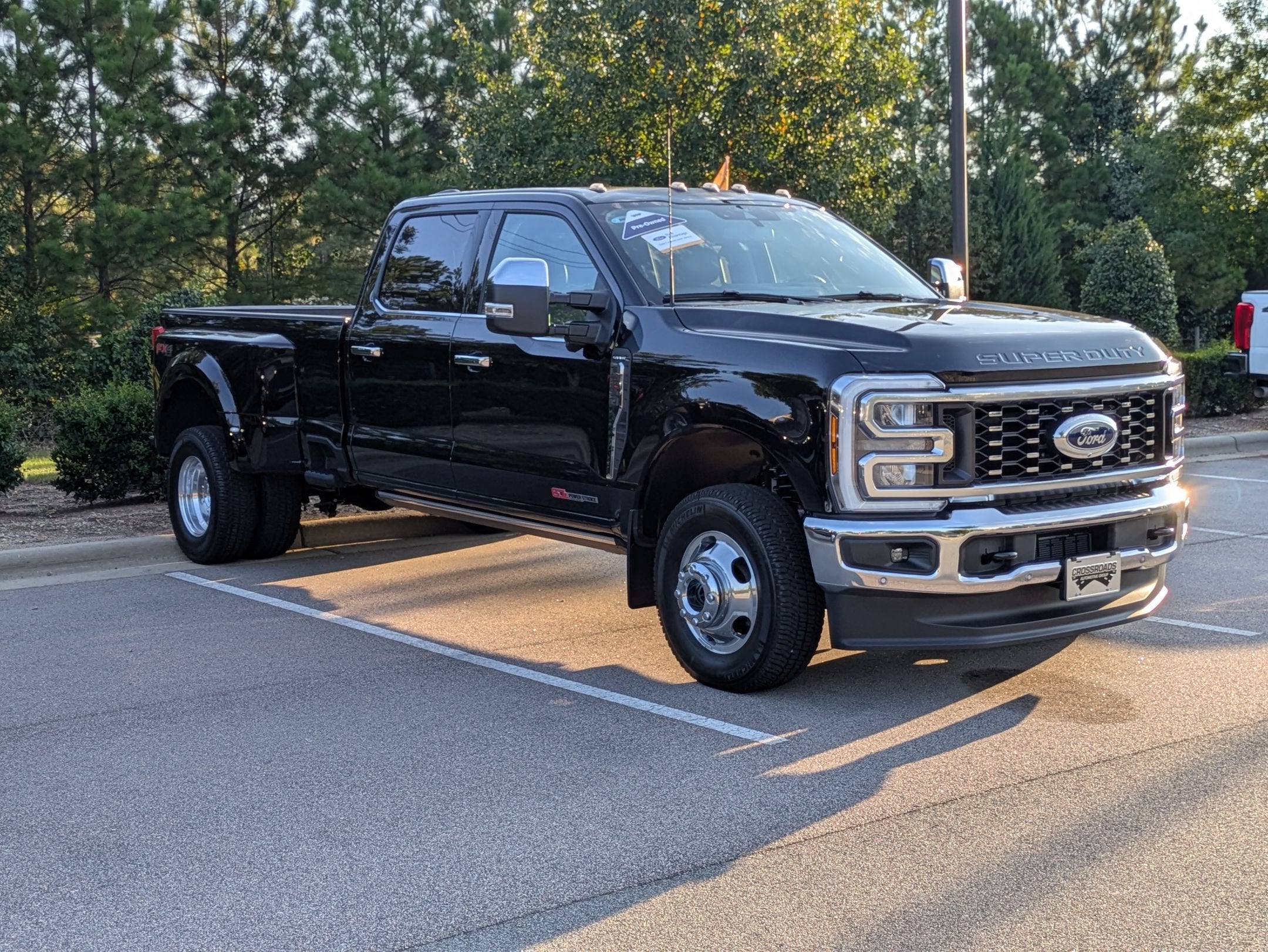 2026 Ford Super Duty F-350 DRW LARIAT