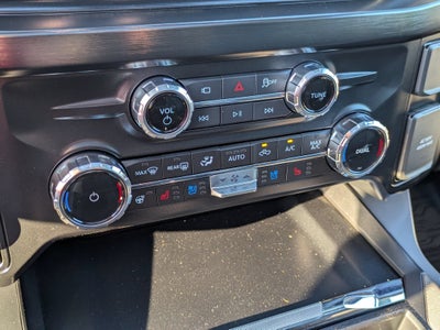 2026 Ford Super Duty F-350 DRW LARIAT