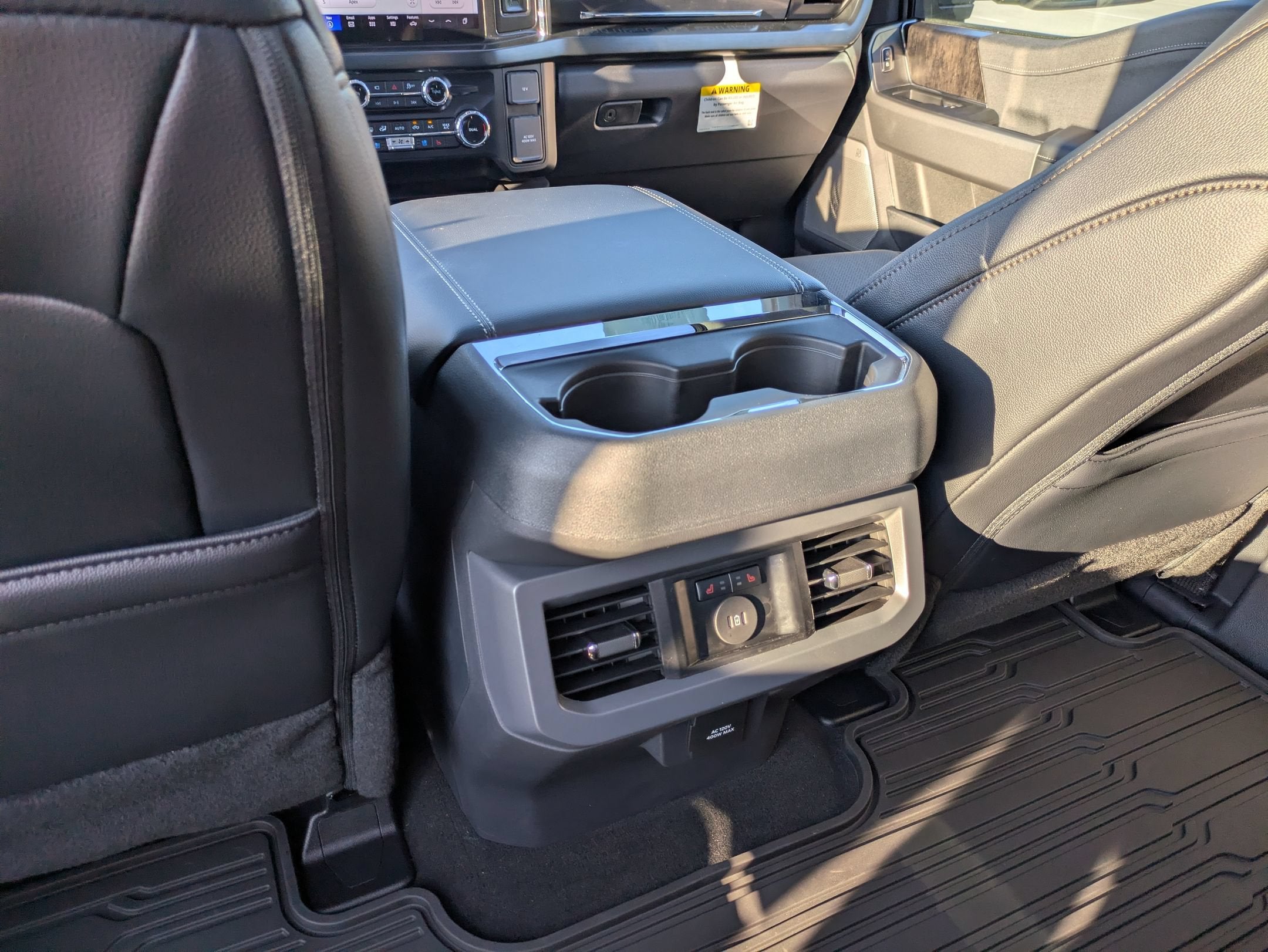 2026 Ford Super Duty F-350 DRW LARIAT