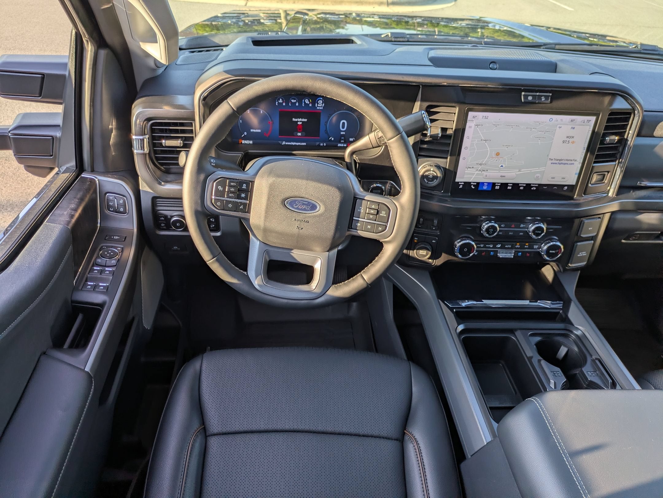 2026 Ford Super Duty F-350 DRW LARIAT
