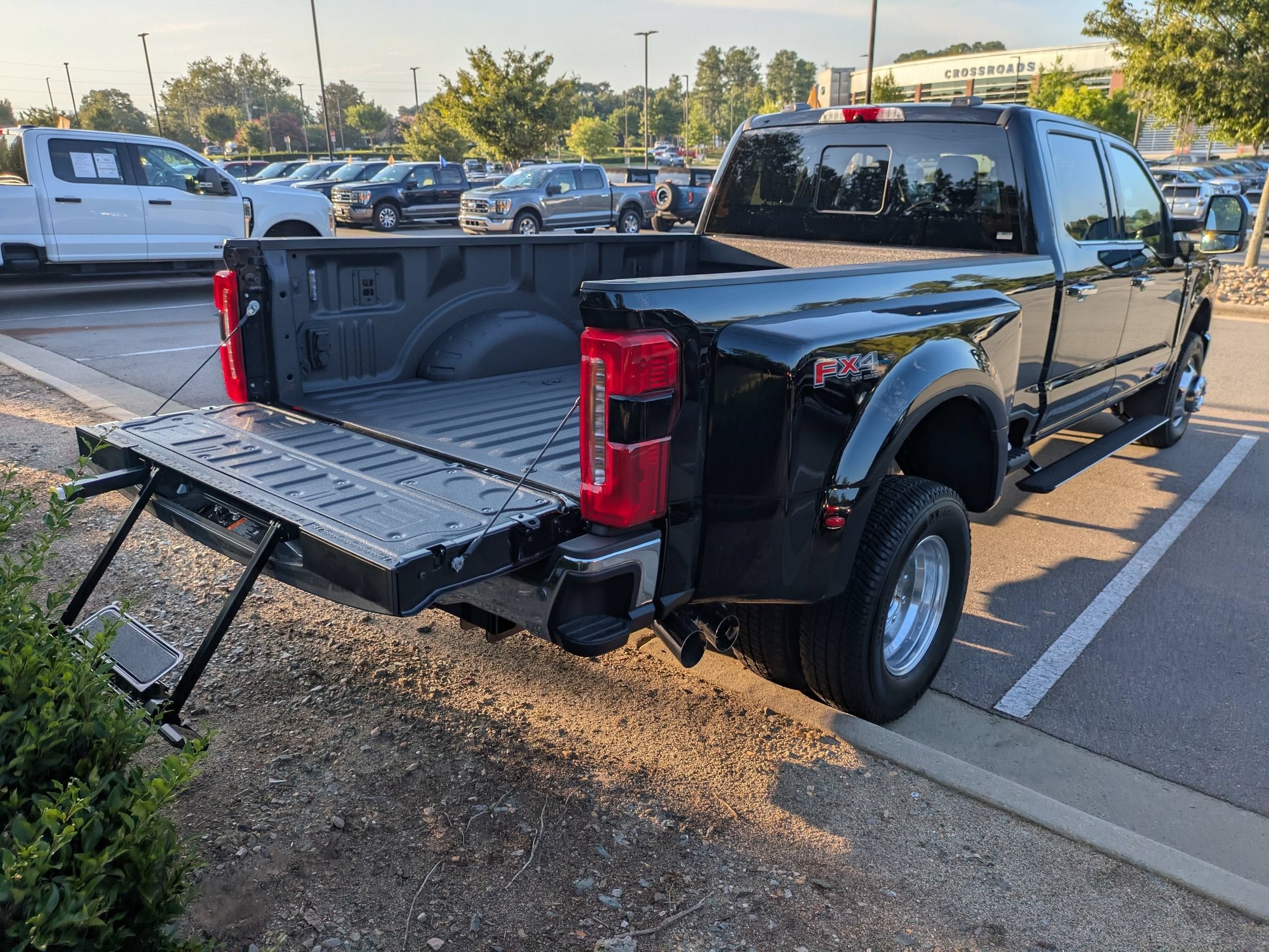 2026 Ford Super Duty F-350 DRW LARIAT