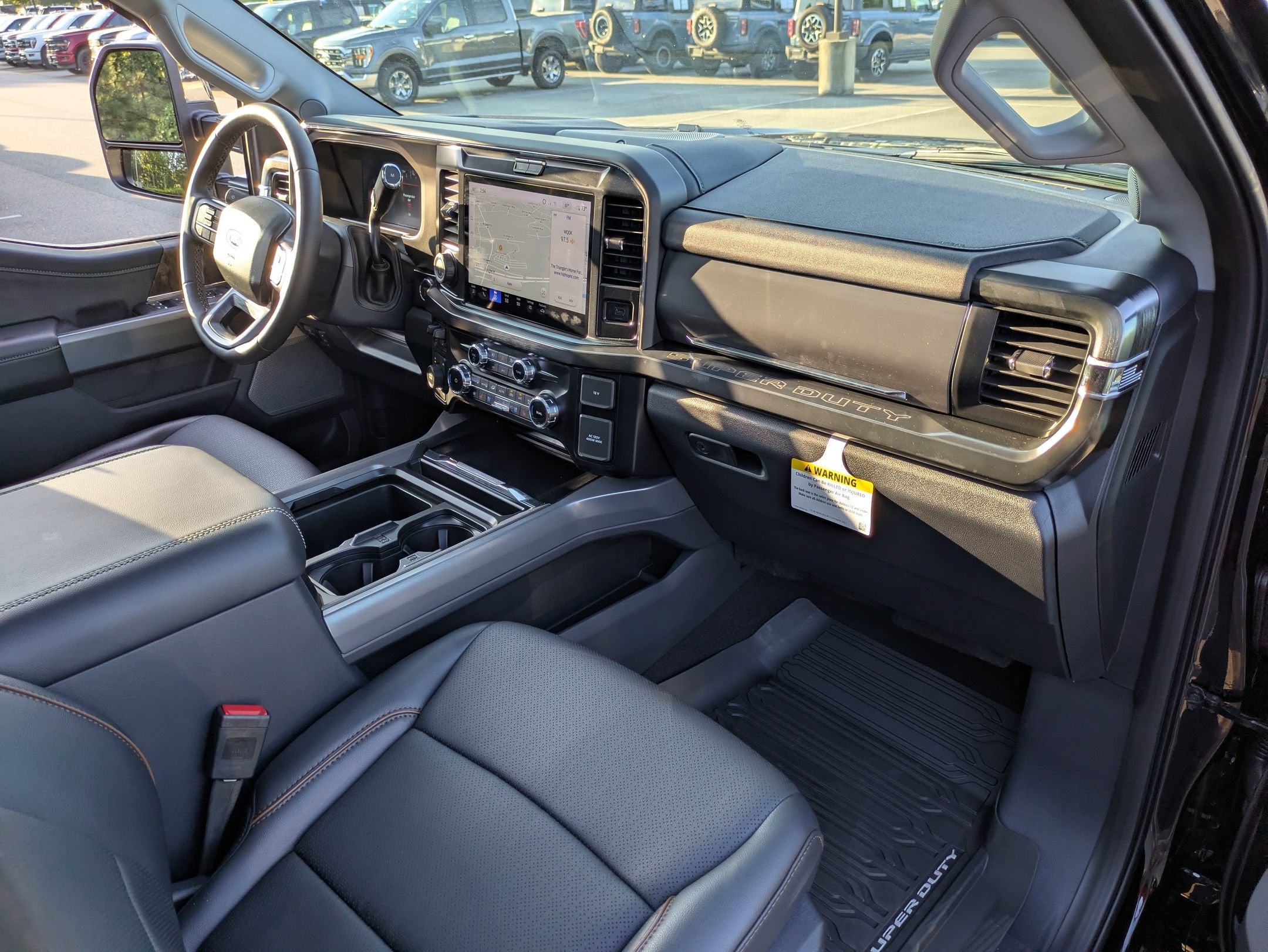 2026 Ford Super Duty F-350 DRW LARIAT