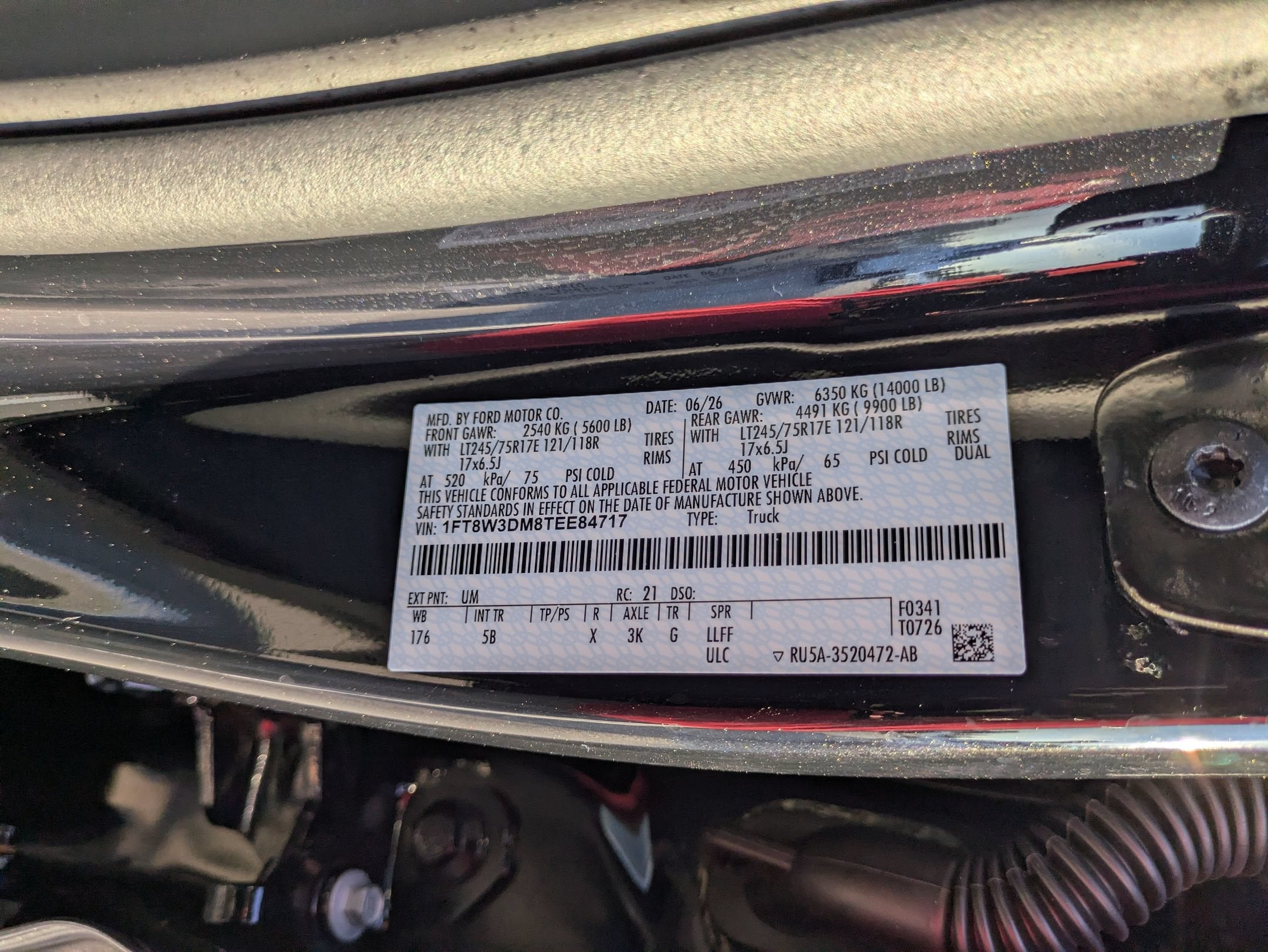 2026 Ford Super Duty F-350 DRW LARIAT