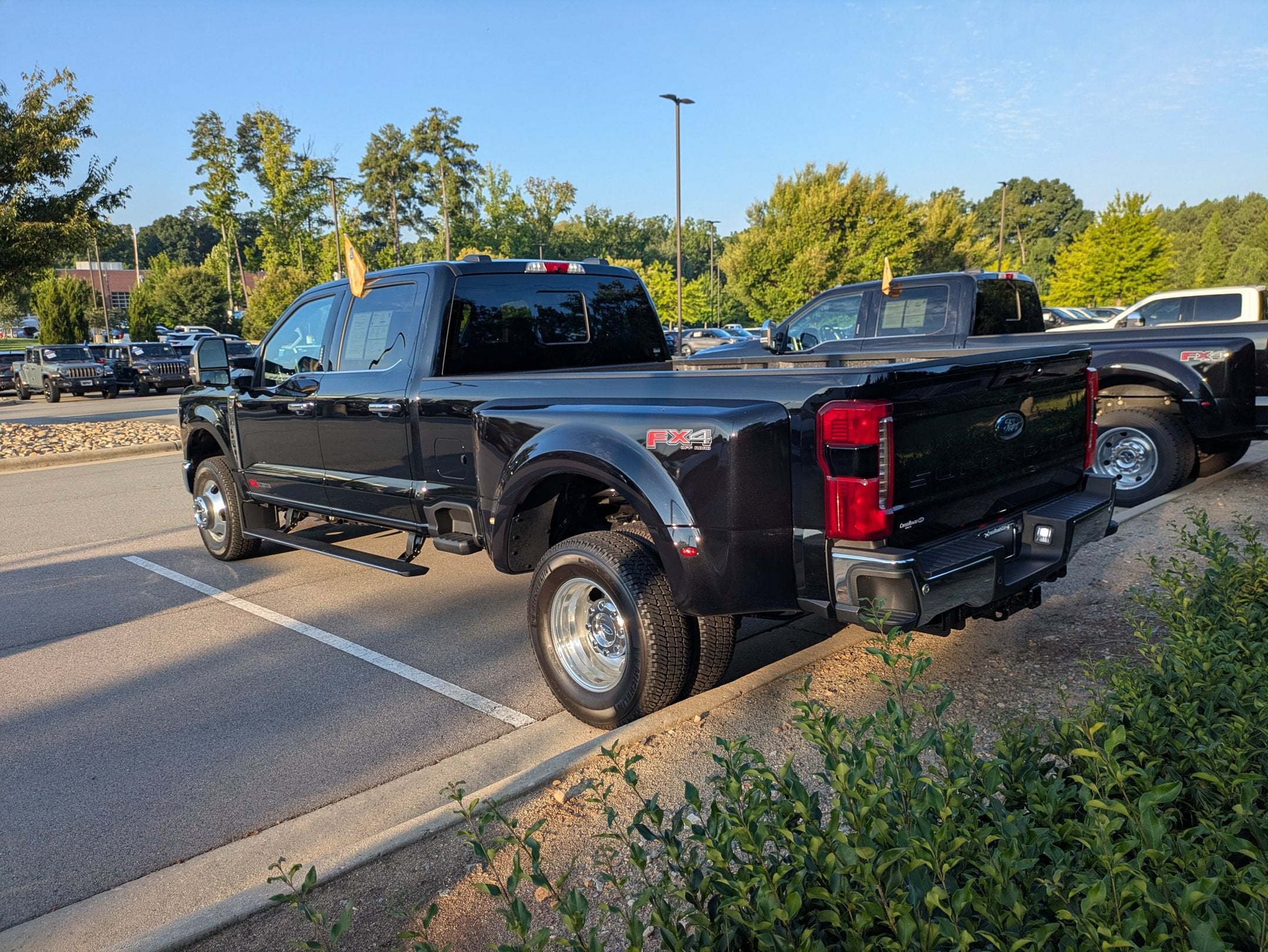 2026 Ford Super Duty F-350 DRW LARIAT