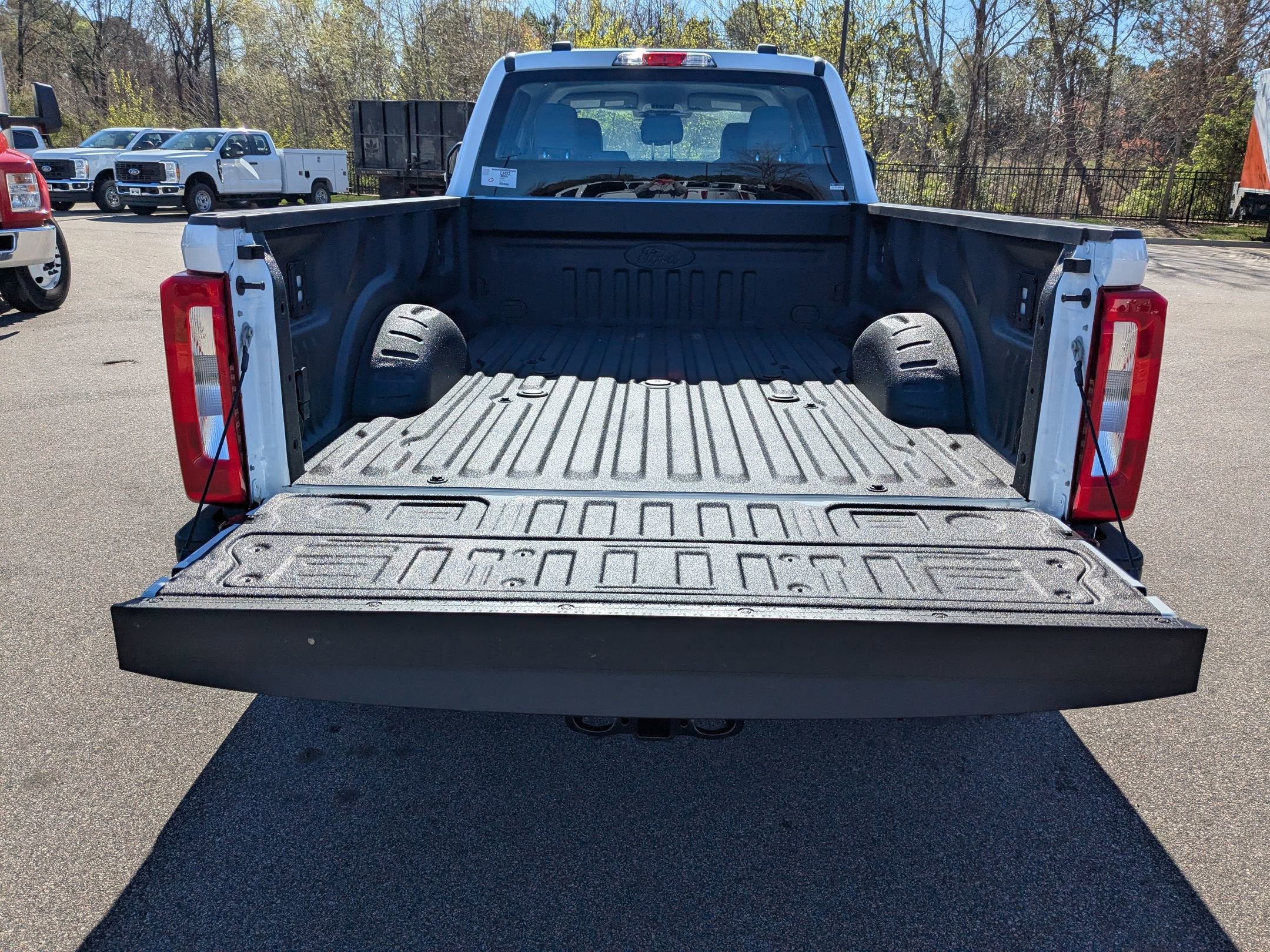 2026 Ford Super Duty F-350 DRW XL