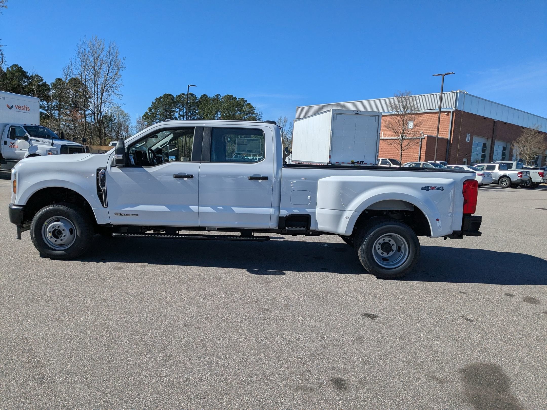 2026 Ford Super Duty F-350 DRW XL