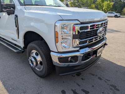 2026 Ford Super Duty F-350 DRW XLT