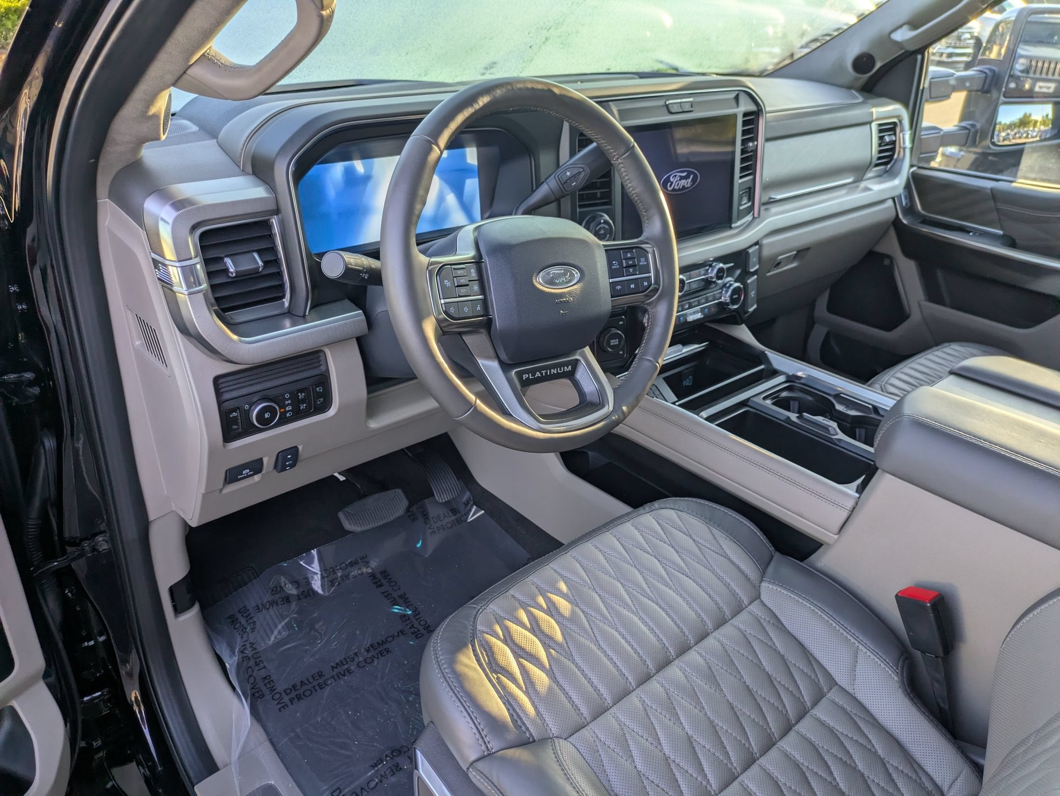 2025 Ford Super Duty F-450 DRW Platinum