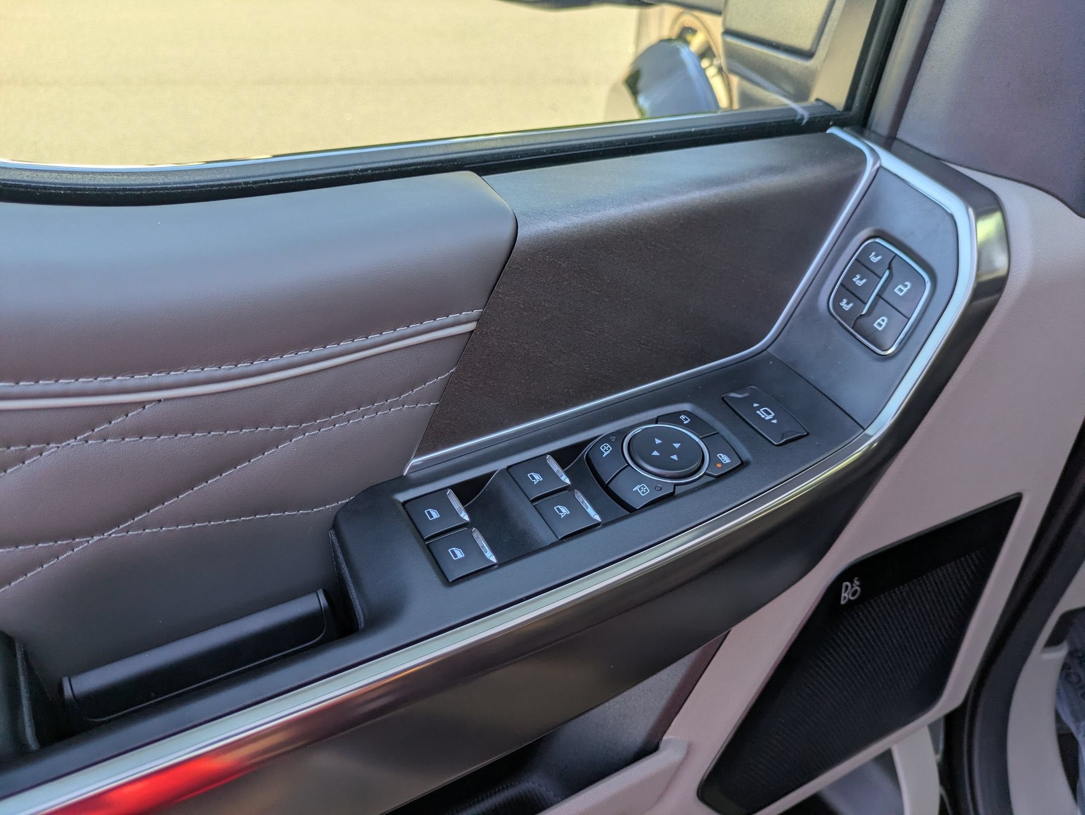 2025 Ford Super Duty F-450 DRW Platinum