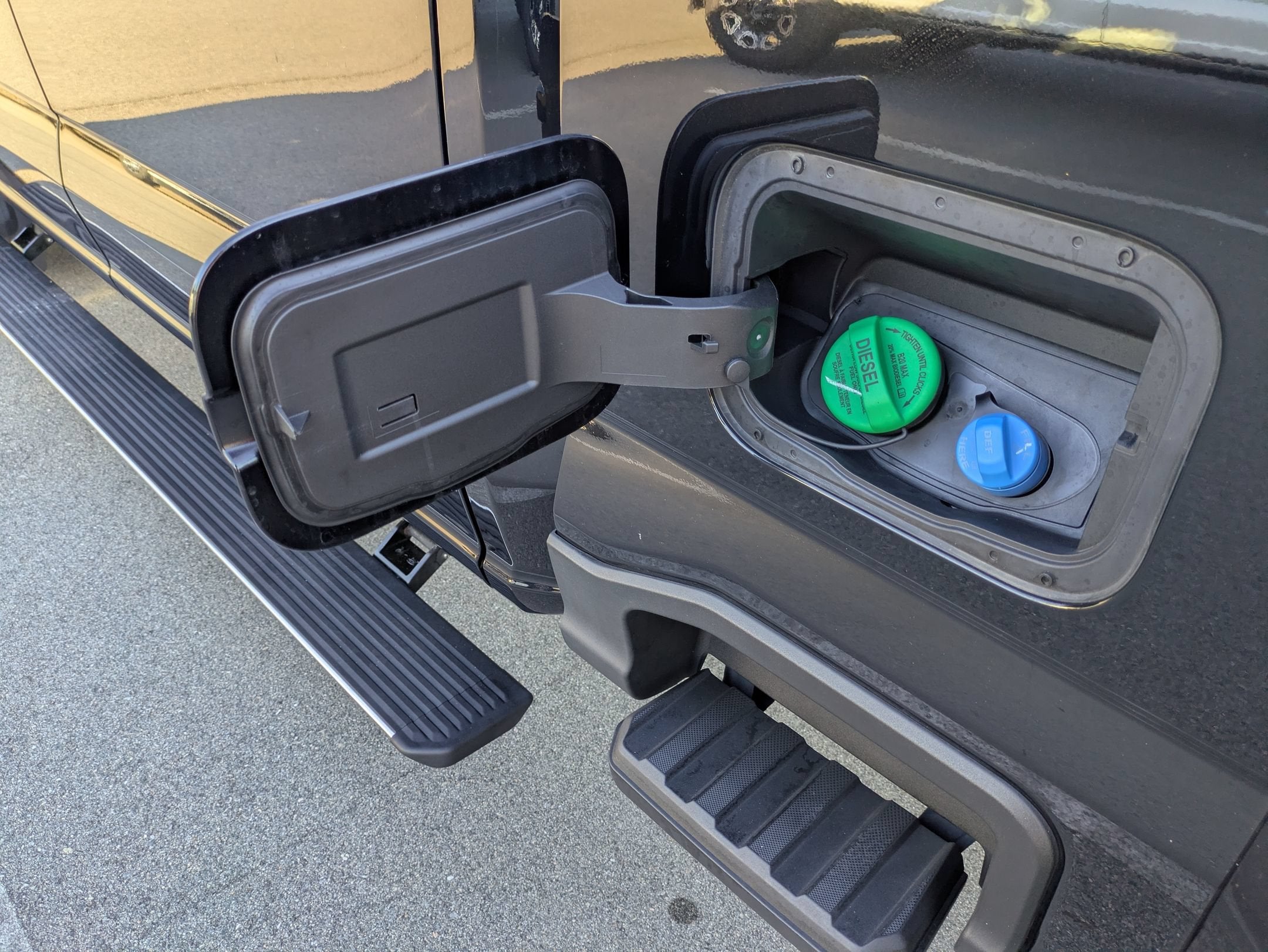 2025 Ford Super Duty F-450 DRW Platinum