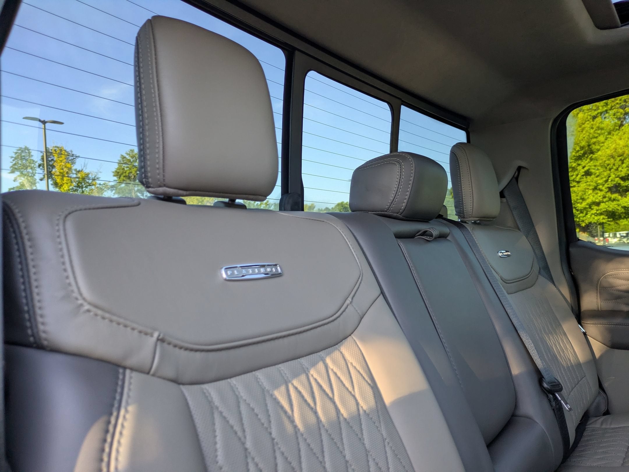 2025 Ford Super Duty F-450 DRW Platinum