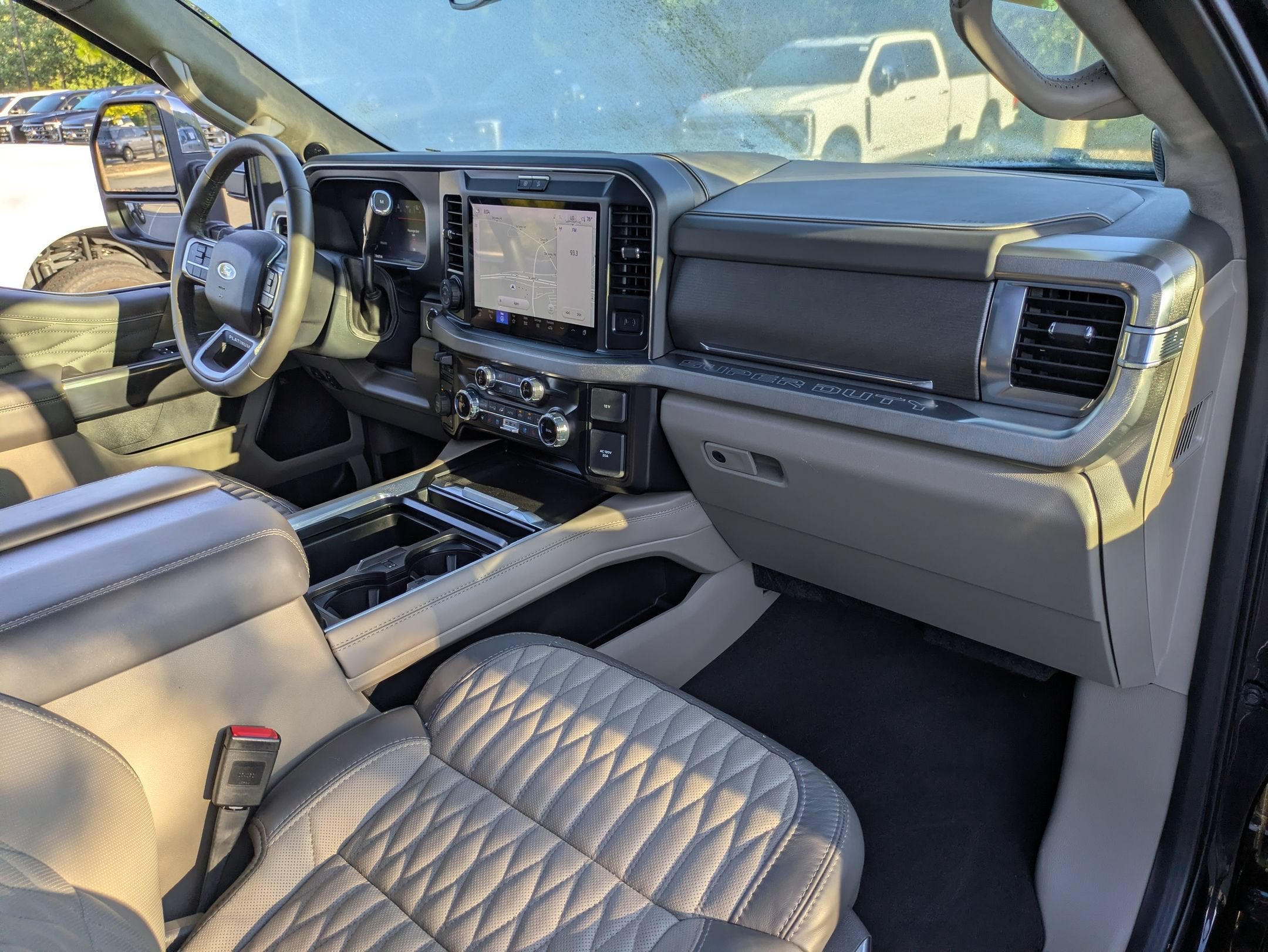 2025 Ford Super Duty F-450 DRW Platinum