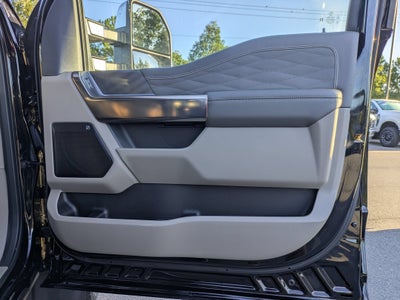 2025 Ford Super Duty F-450 DRW Platinum