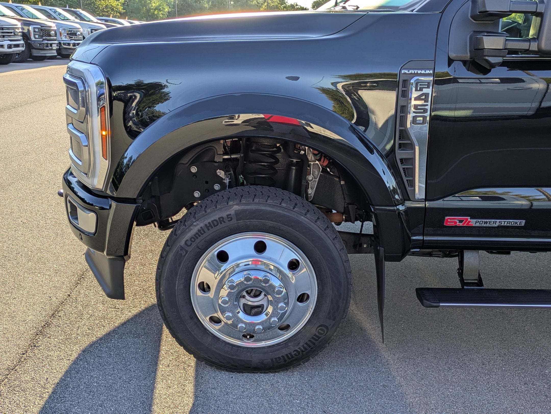 2025 Ford Super Duty F-450 DRW Platinum