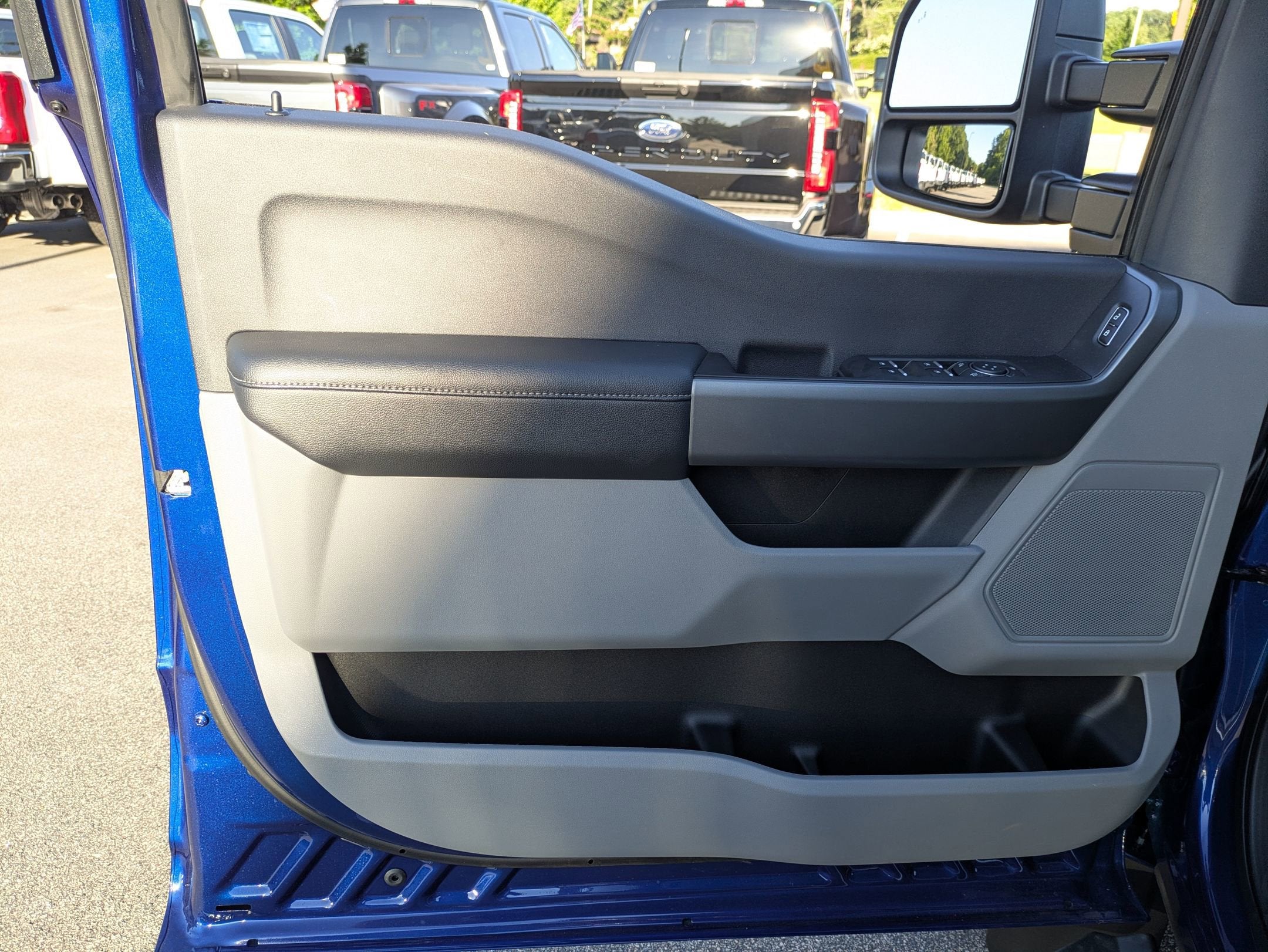2026 Ford Super Duty F-450 DRW XLT