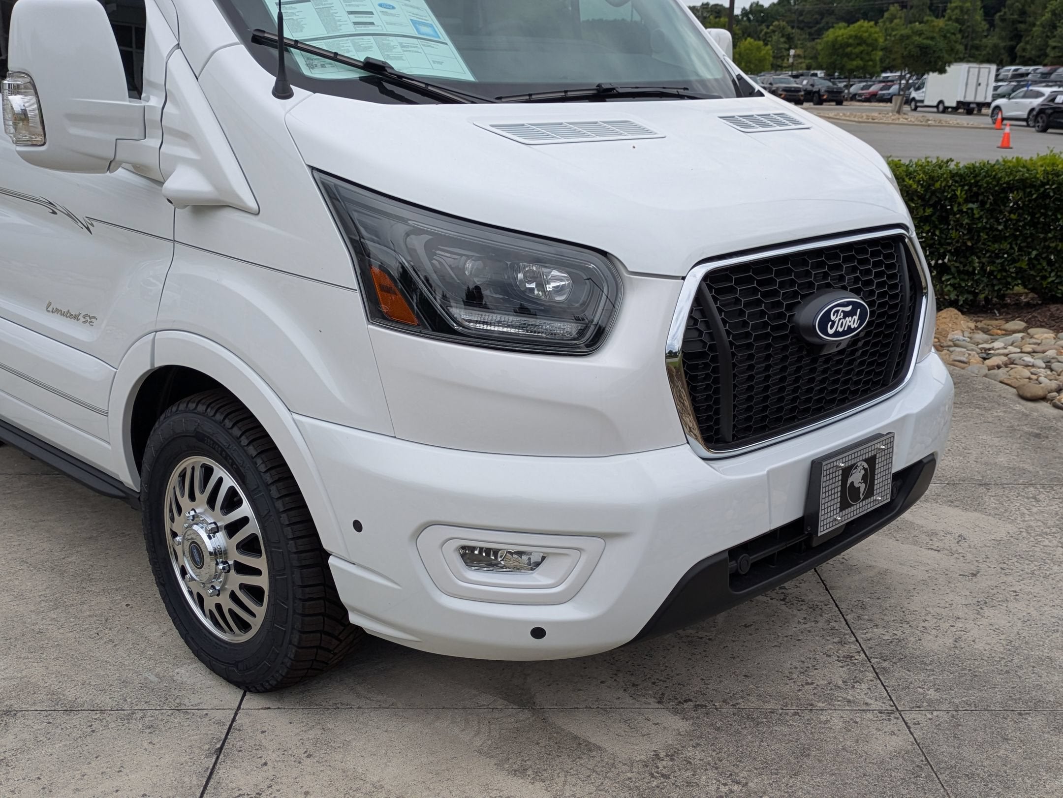2026 Ford Transit Medium Roof Explorer Conversion 9 Passenger T-250 148" Med Rf 9150 GVWR AWD