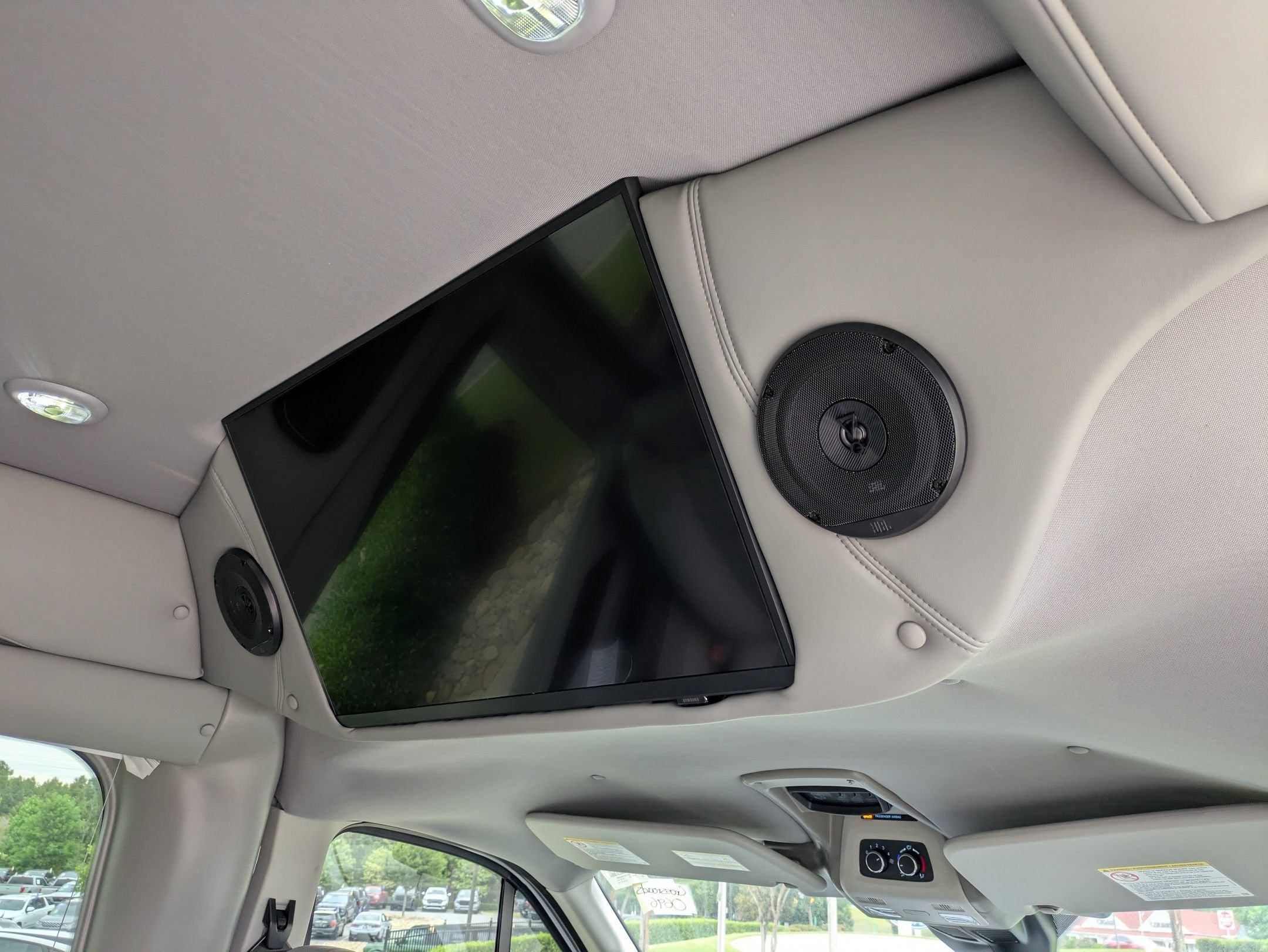 2026 Ford Transit Medium Roof Explorer Conversion 9 Passenger T-250 148" Med Rf 9150 GVWR AWD