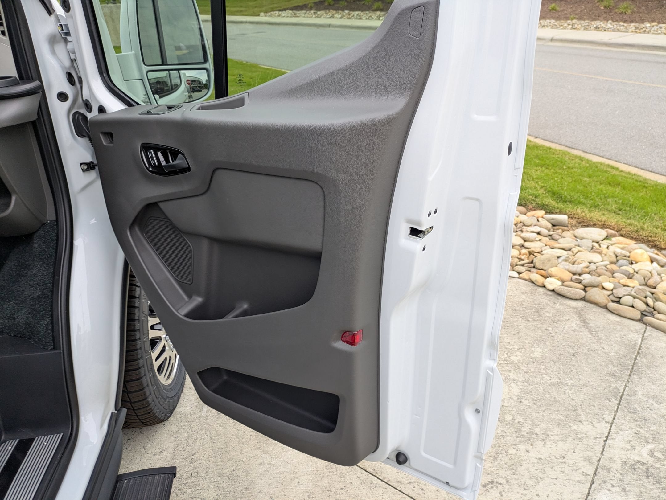 2026 Ford Transit Medium Roof Explorer Conversion 9 Passenger T-250 148" Med Rf 9150 GVWR AWD
