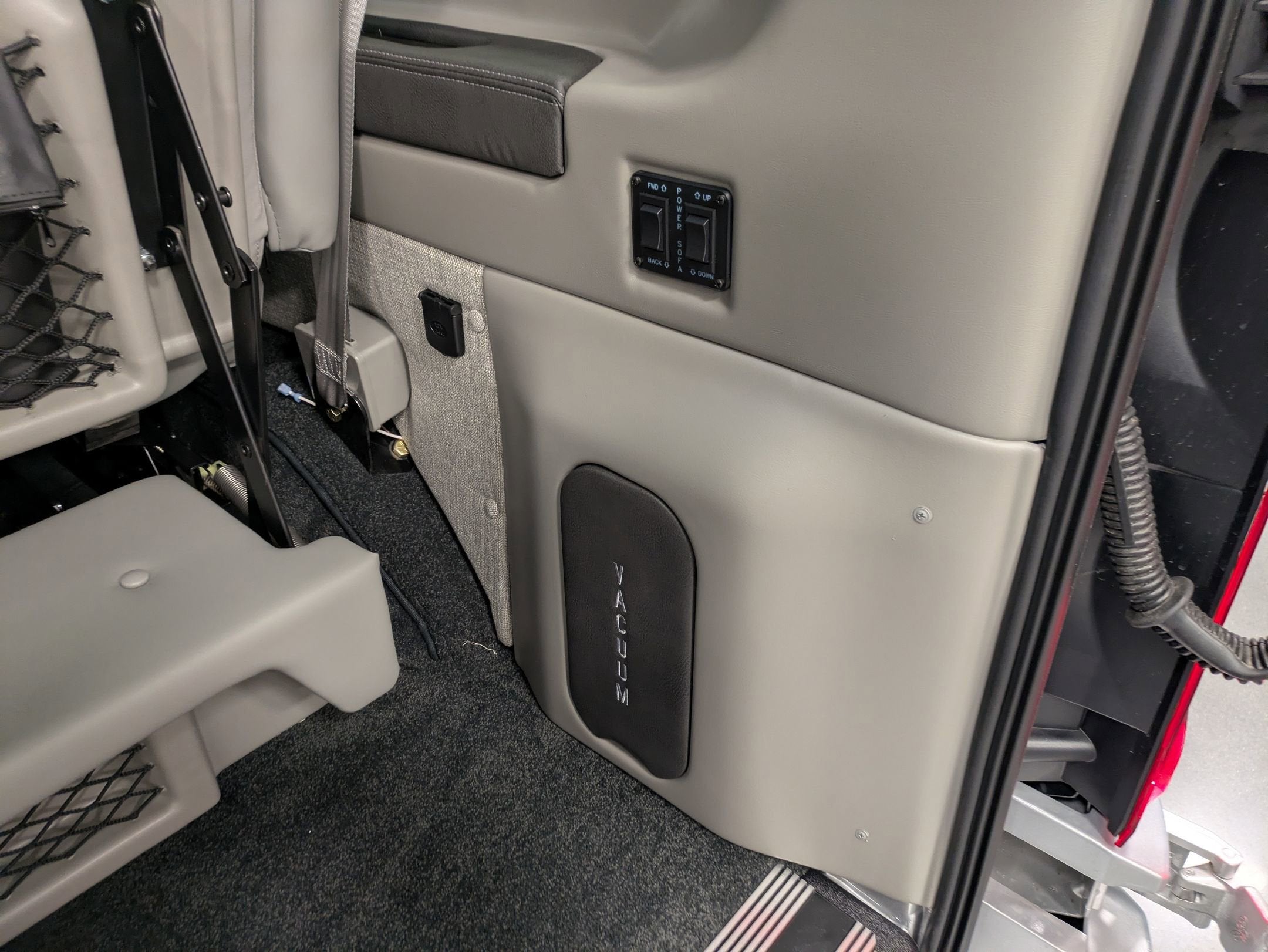 2026 Ford Transit Explorer Conversion 9 Passenger T-250 148" Med Rf 9150 GVWR AWD