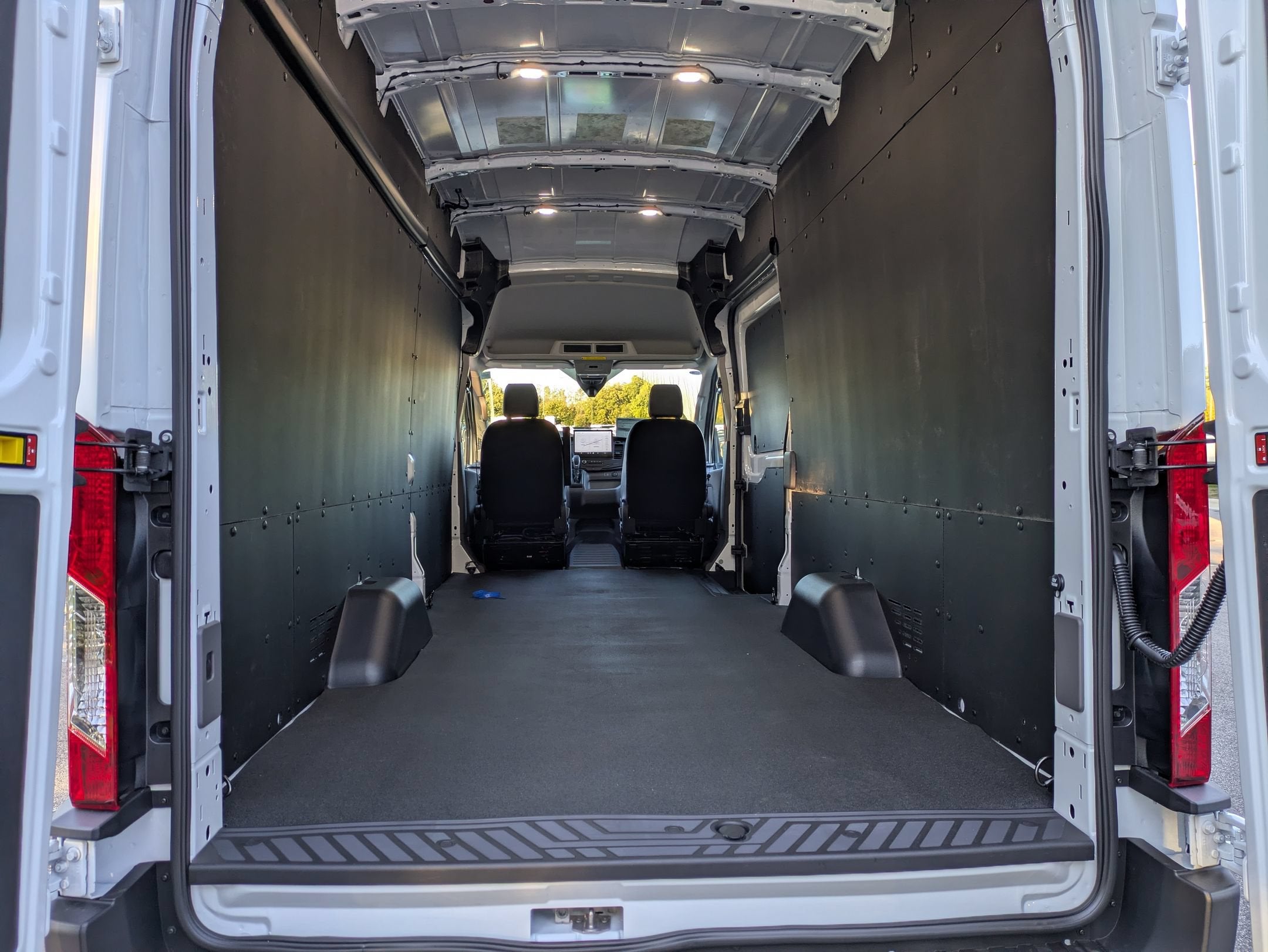 2027 Ford Transit Cargo Van Base