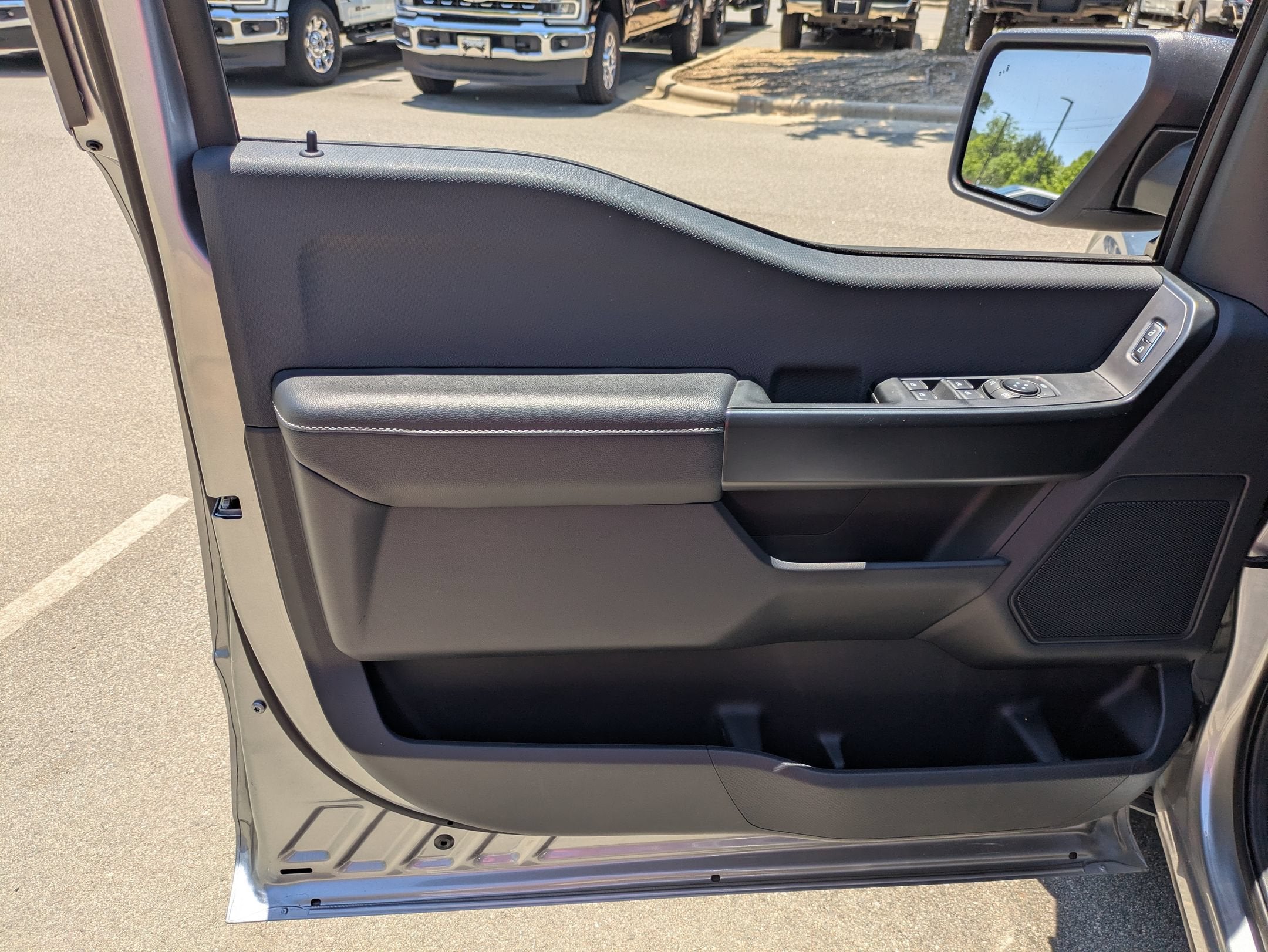 2026 Ford F-150 STX - Crossroads Courtesy Demo