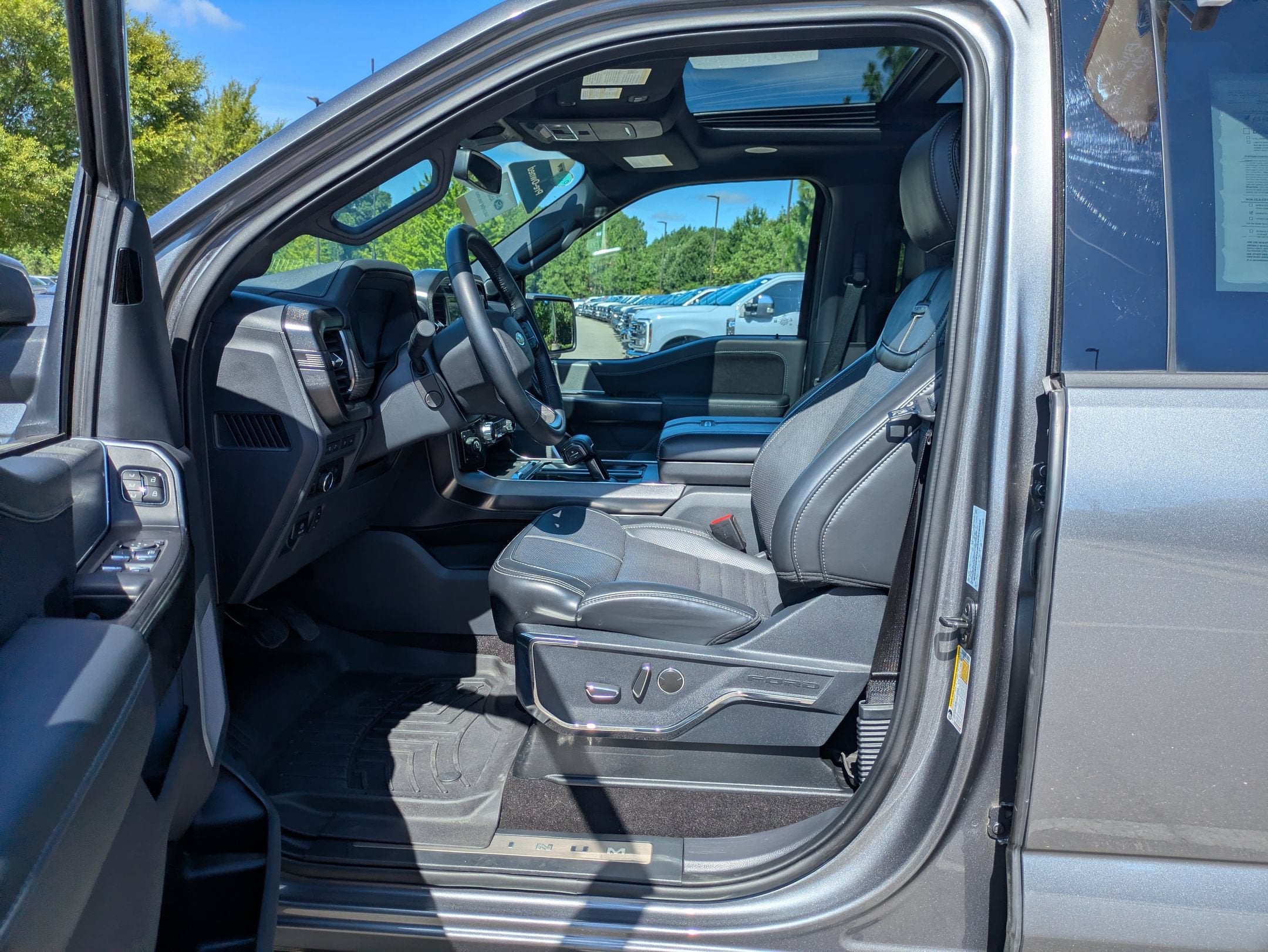 2023 Ford F-150 Platinum