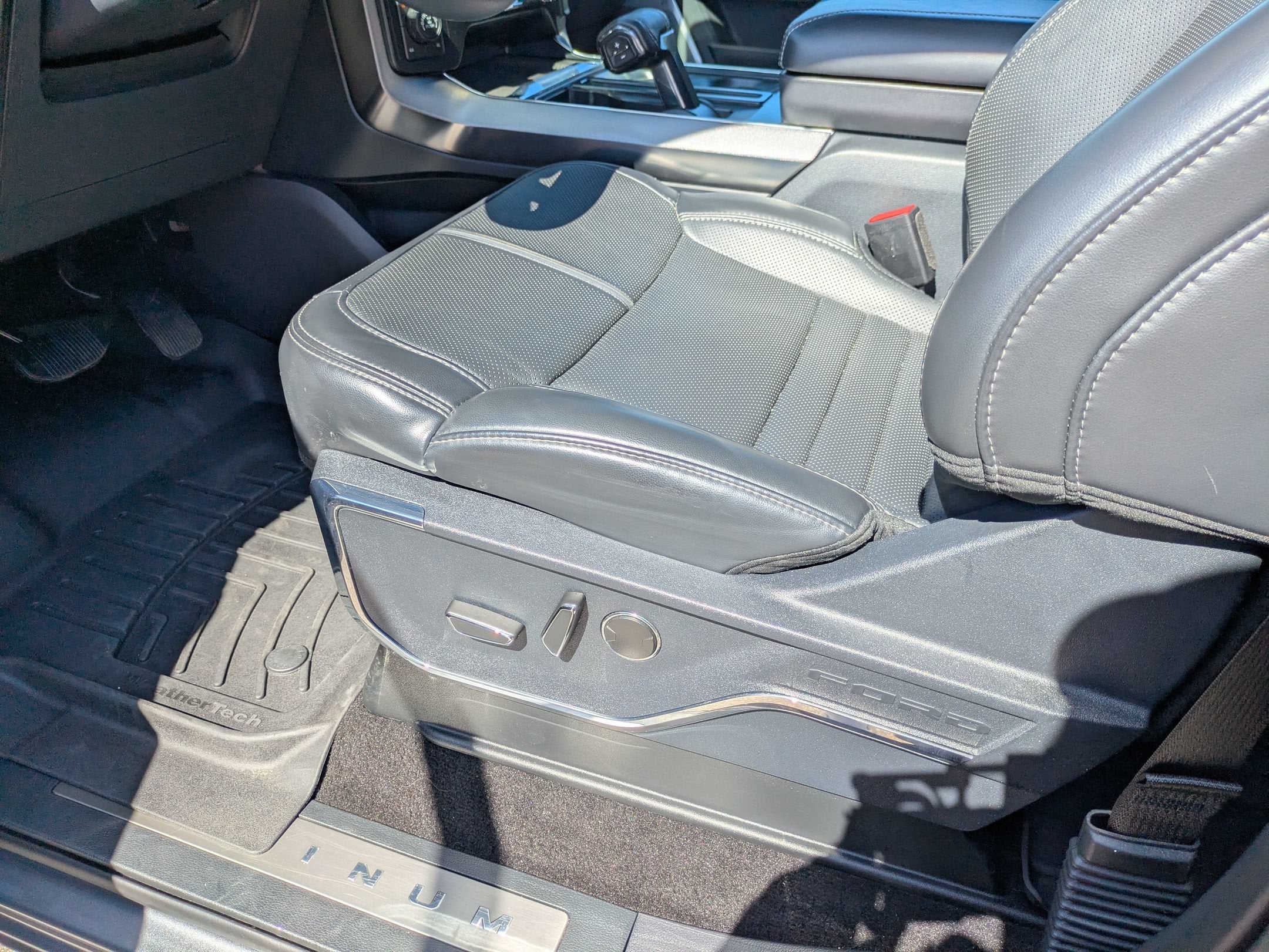2023 Ford F-150 Platinum