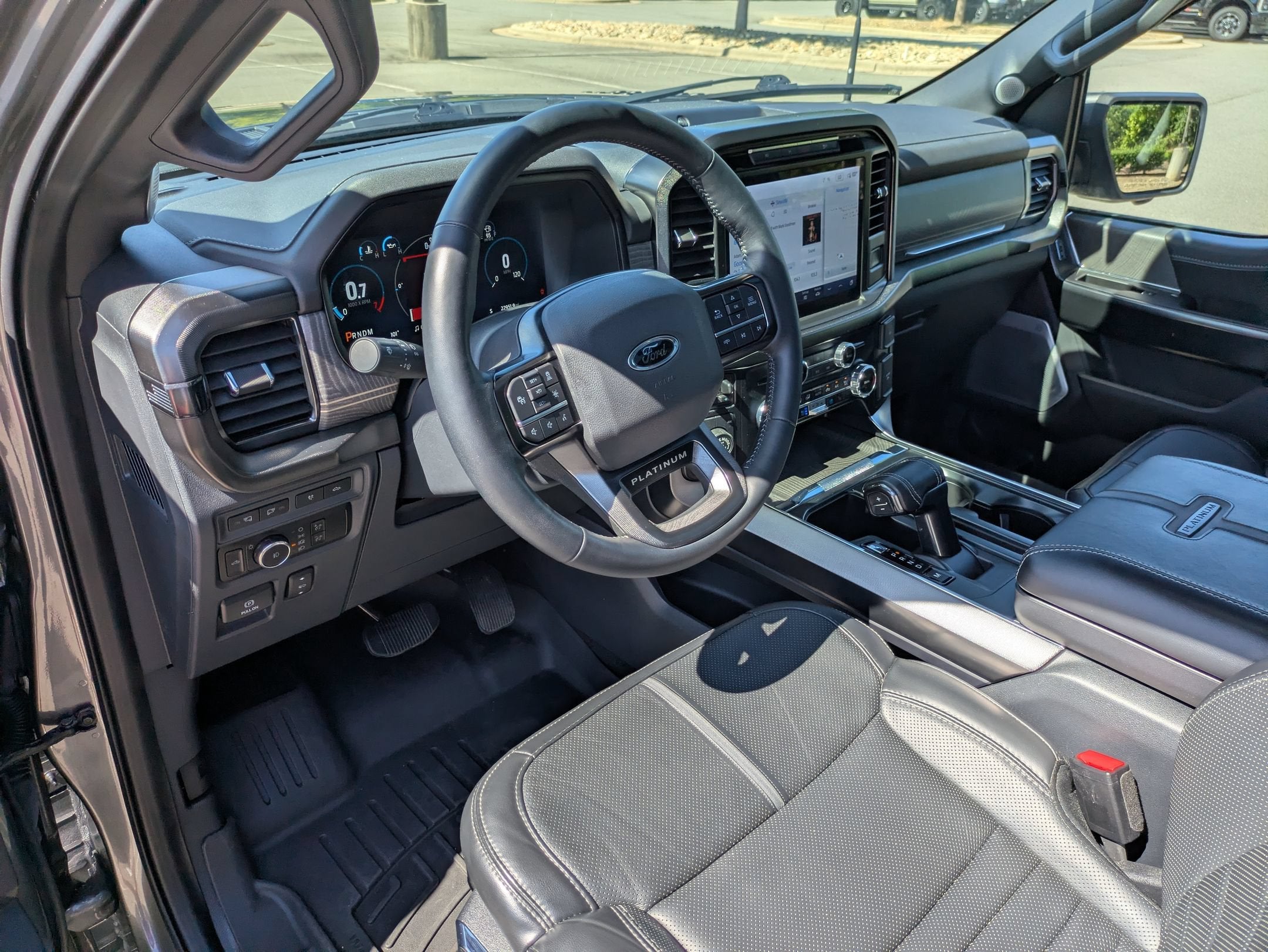 2023 Ford F-150 Platinum