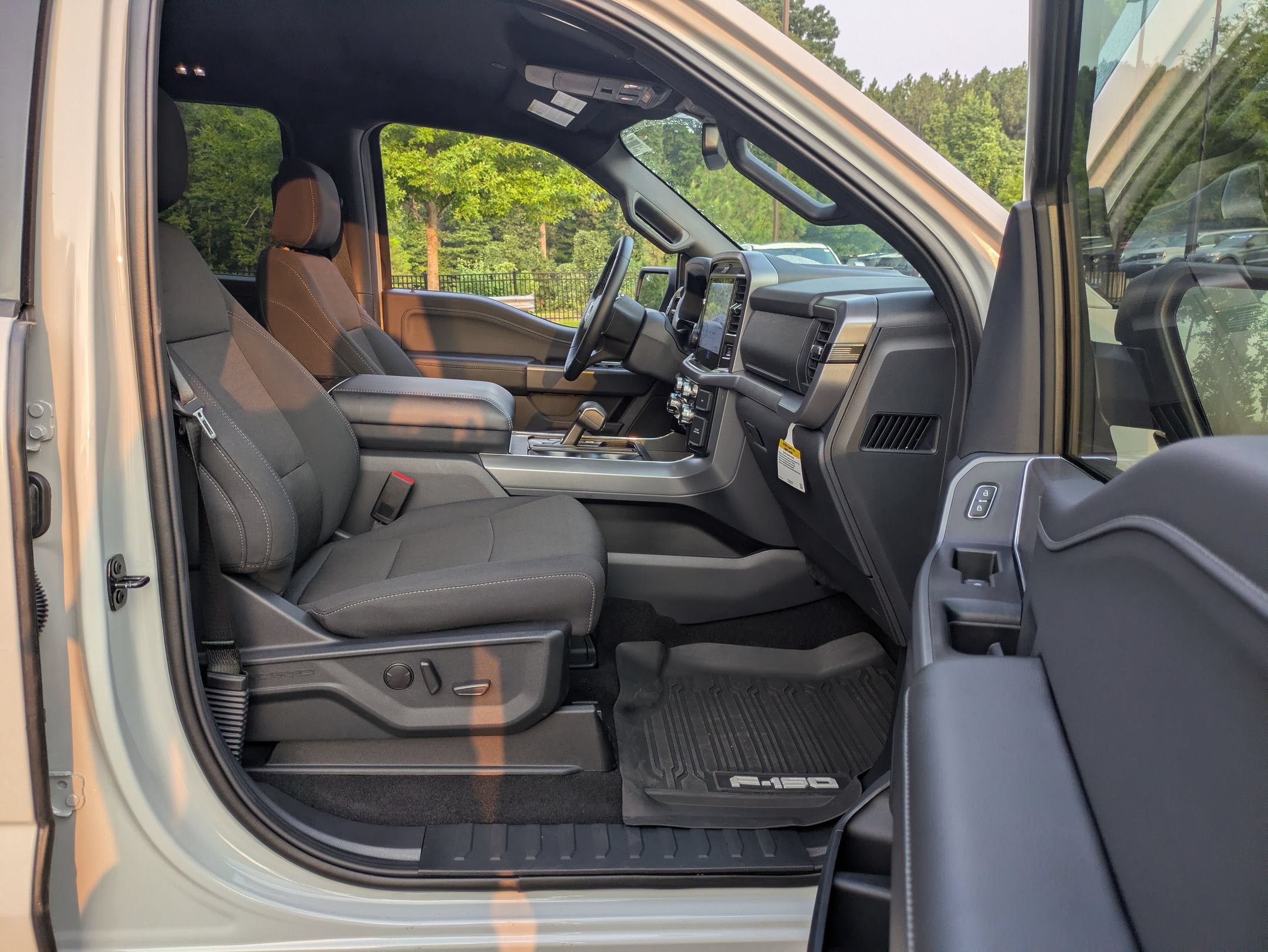 2026 Ford F-150 XLT - Crossroads Courtesy Demo