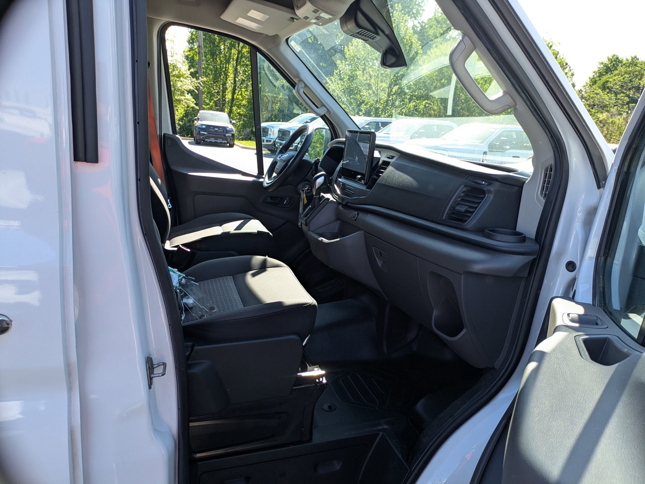 2022 Ford Transit Cargo Van Base