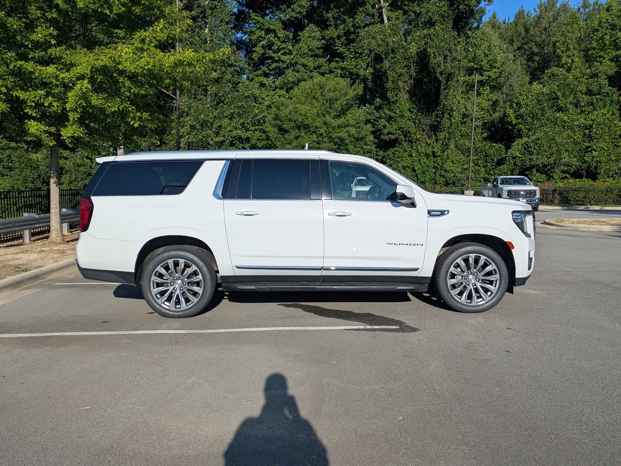 2022 GMC Yukon XL SLT