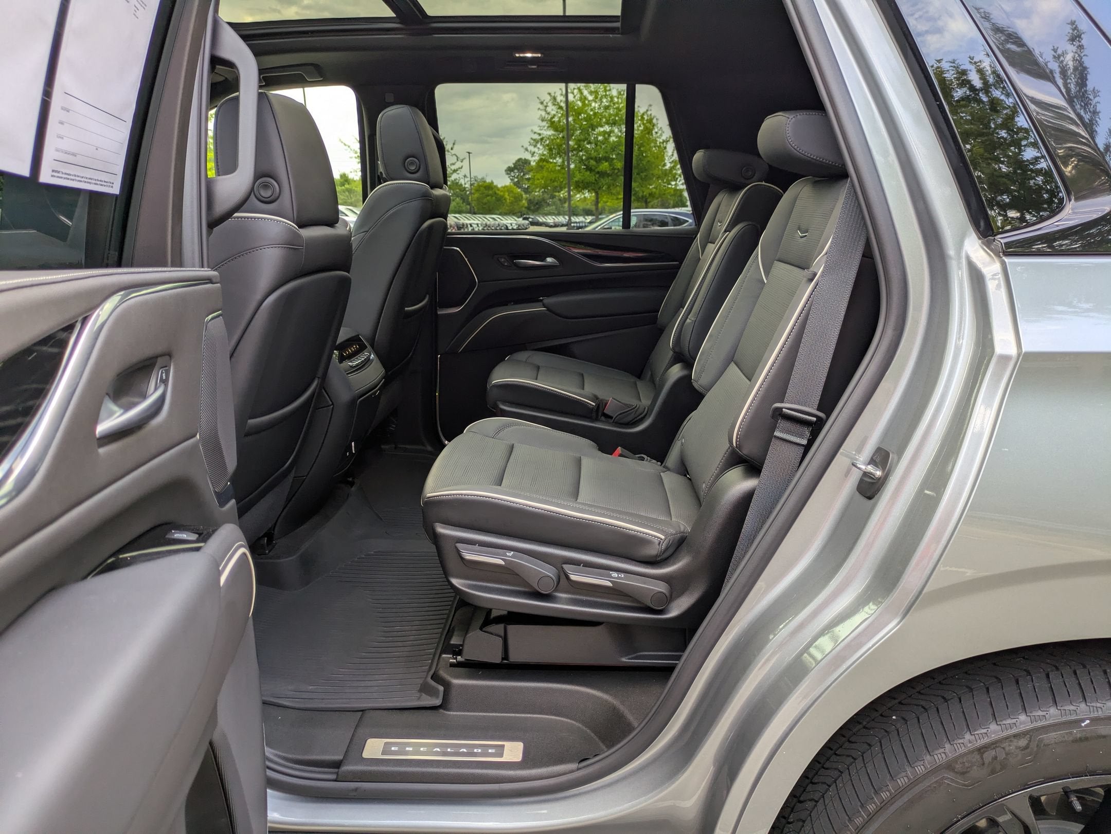 2024 Cadillac Escalade 4WD Sport