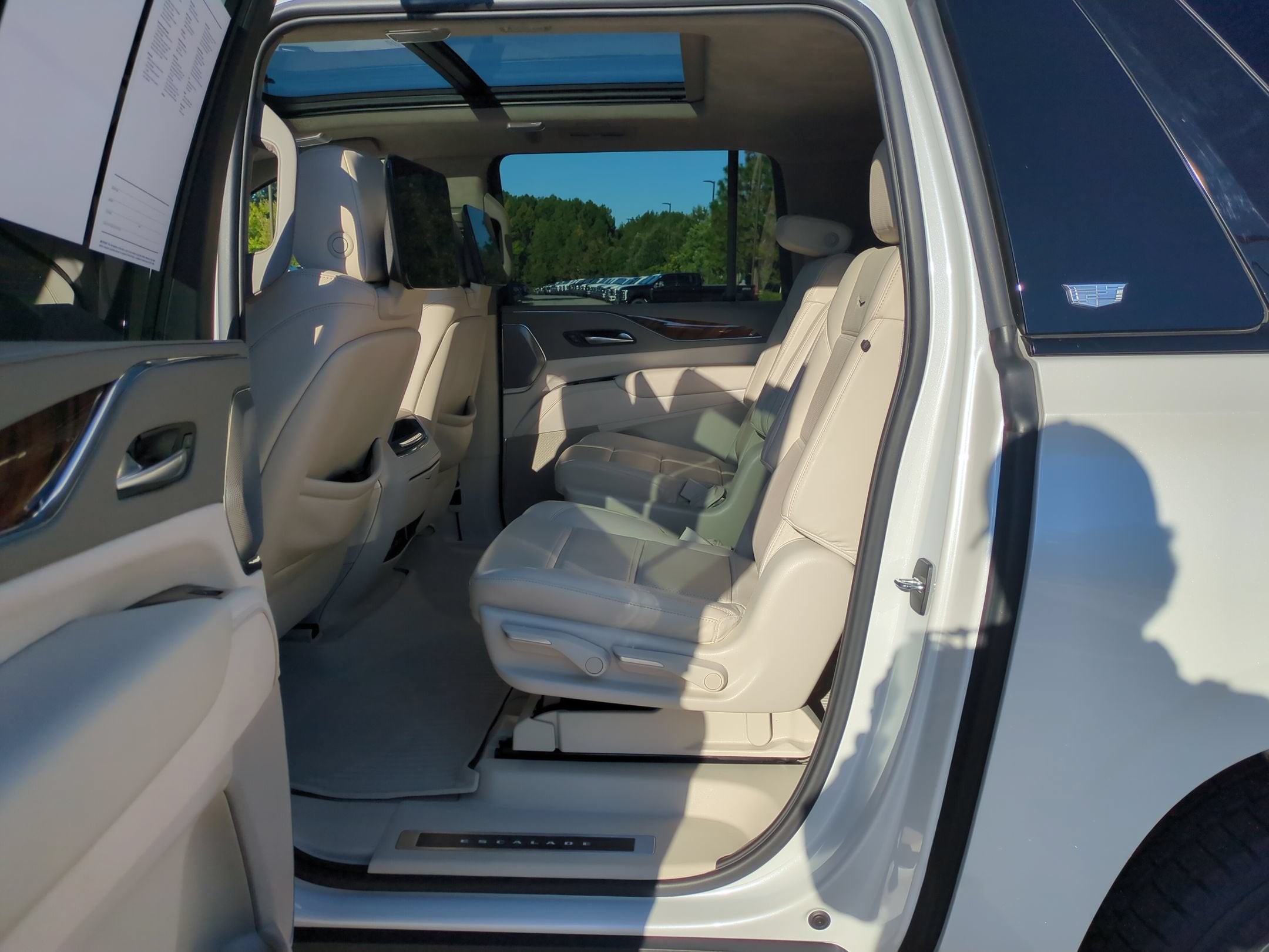2024 Cadillac Escalade ESV 4WD Sport Platinum