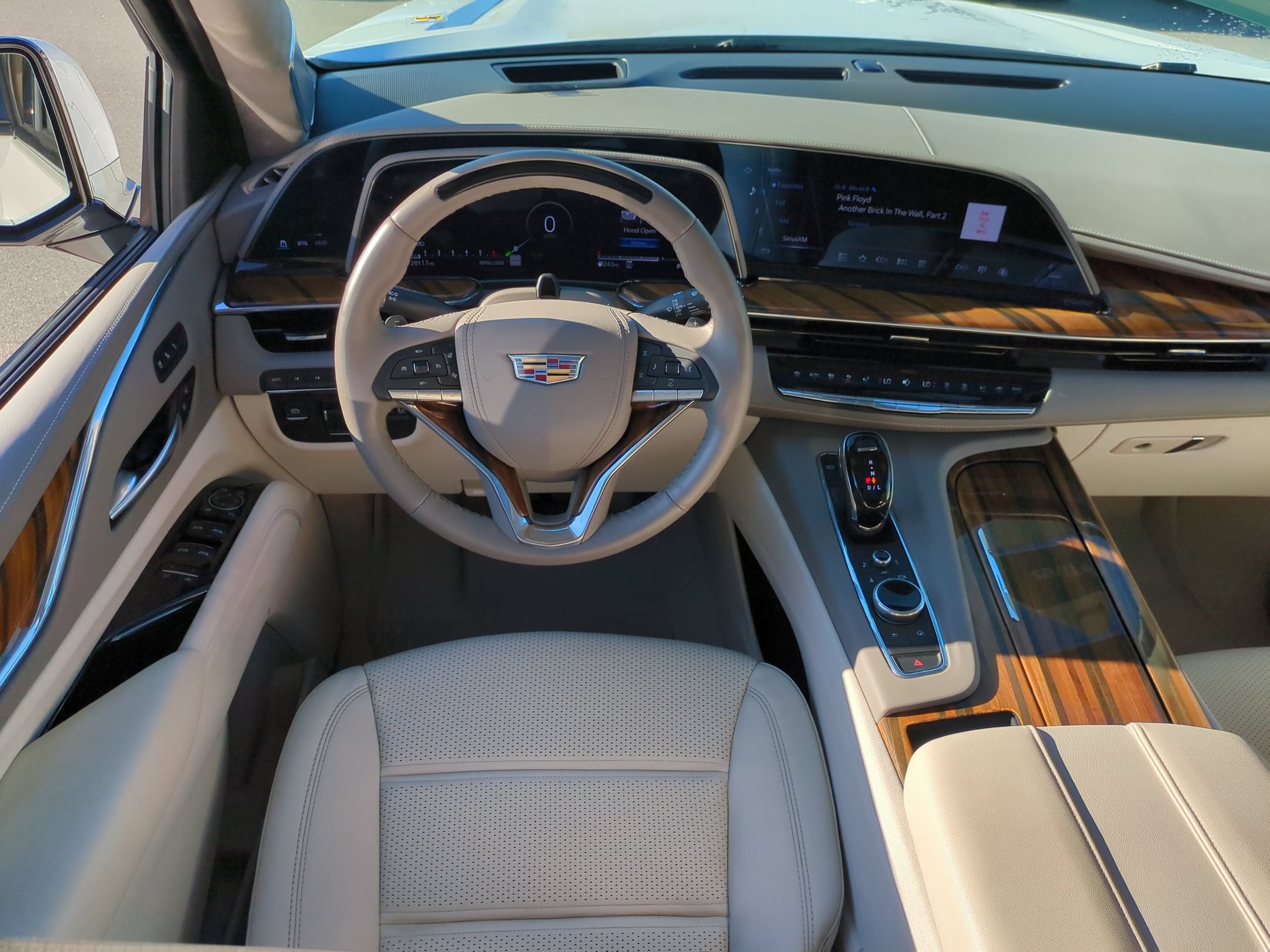 2024 Cadillac Escalade ESV 4WD Sport Platinum