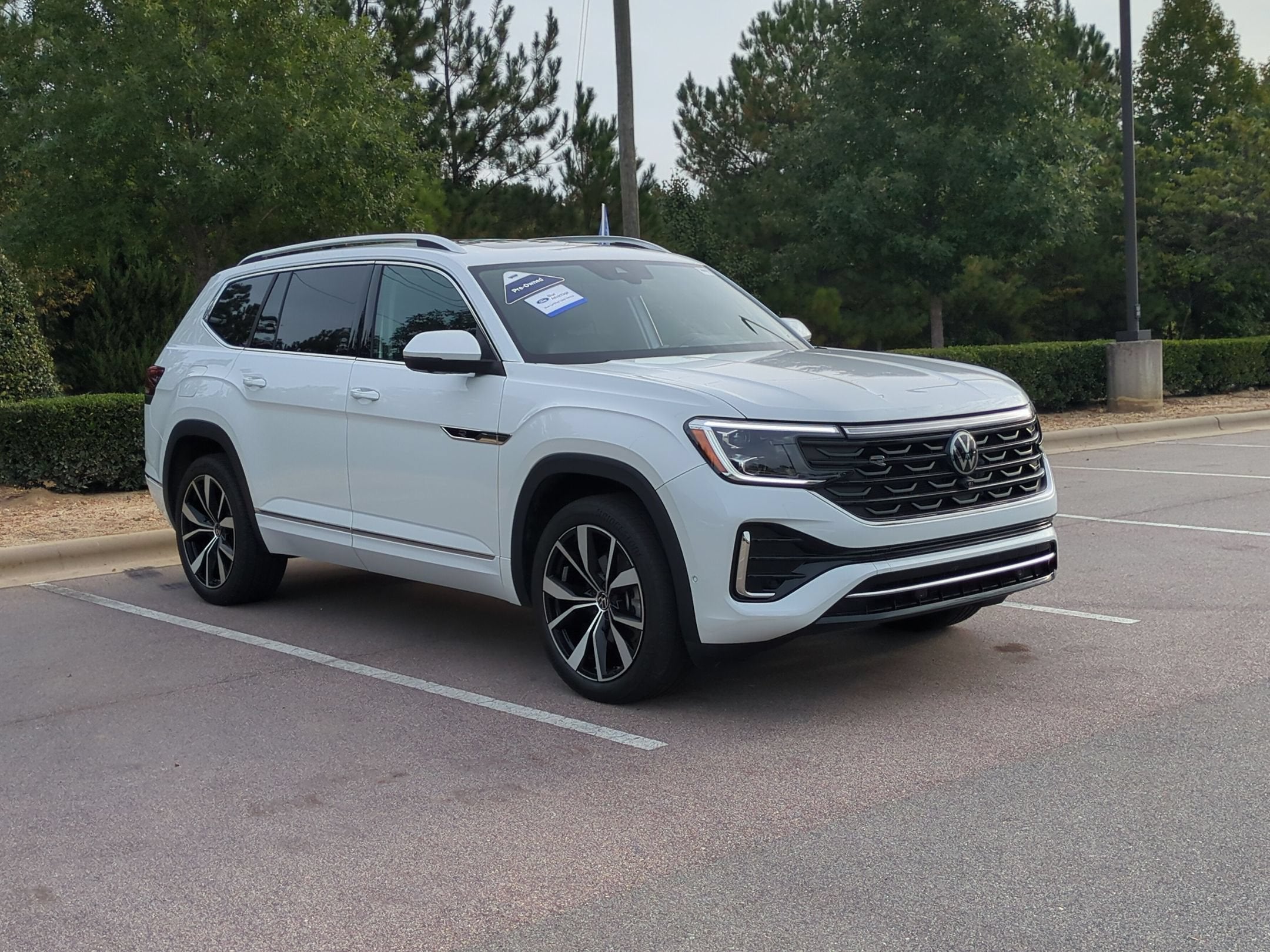 2024 Volkswagen Atlas 2.0T SEL Premium R-Line