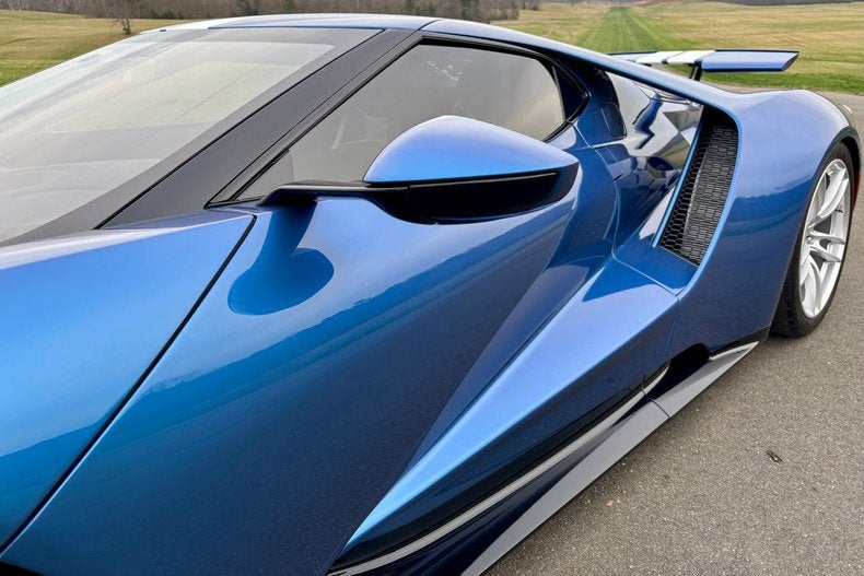 2022 Ford GT Base