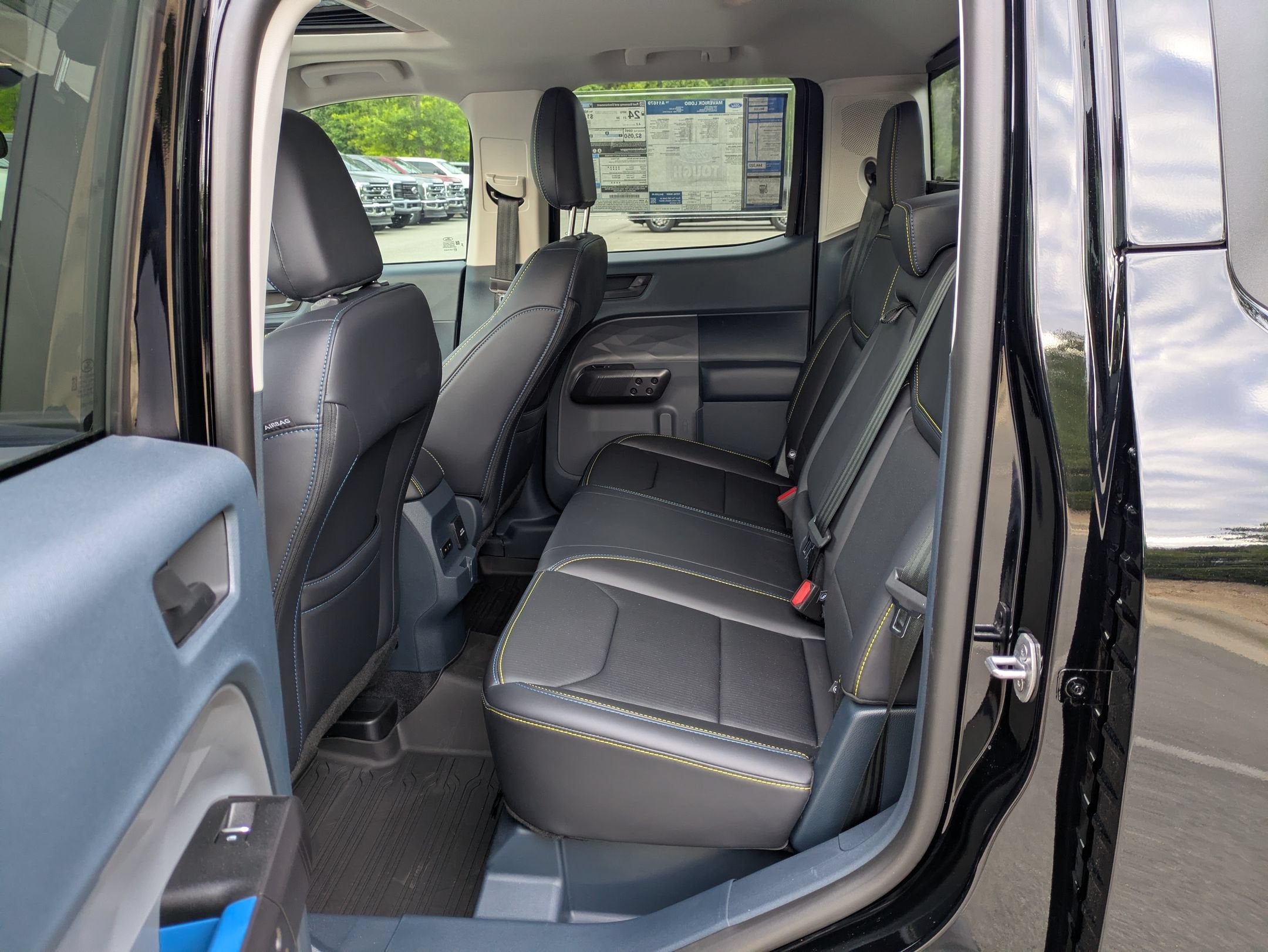 2026 Ford Maverick Lobo High - Crossroads Courtesy Demo