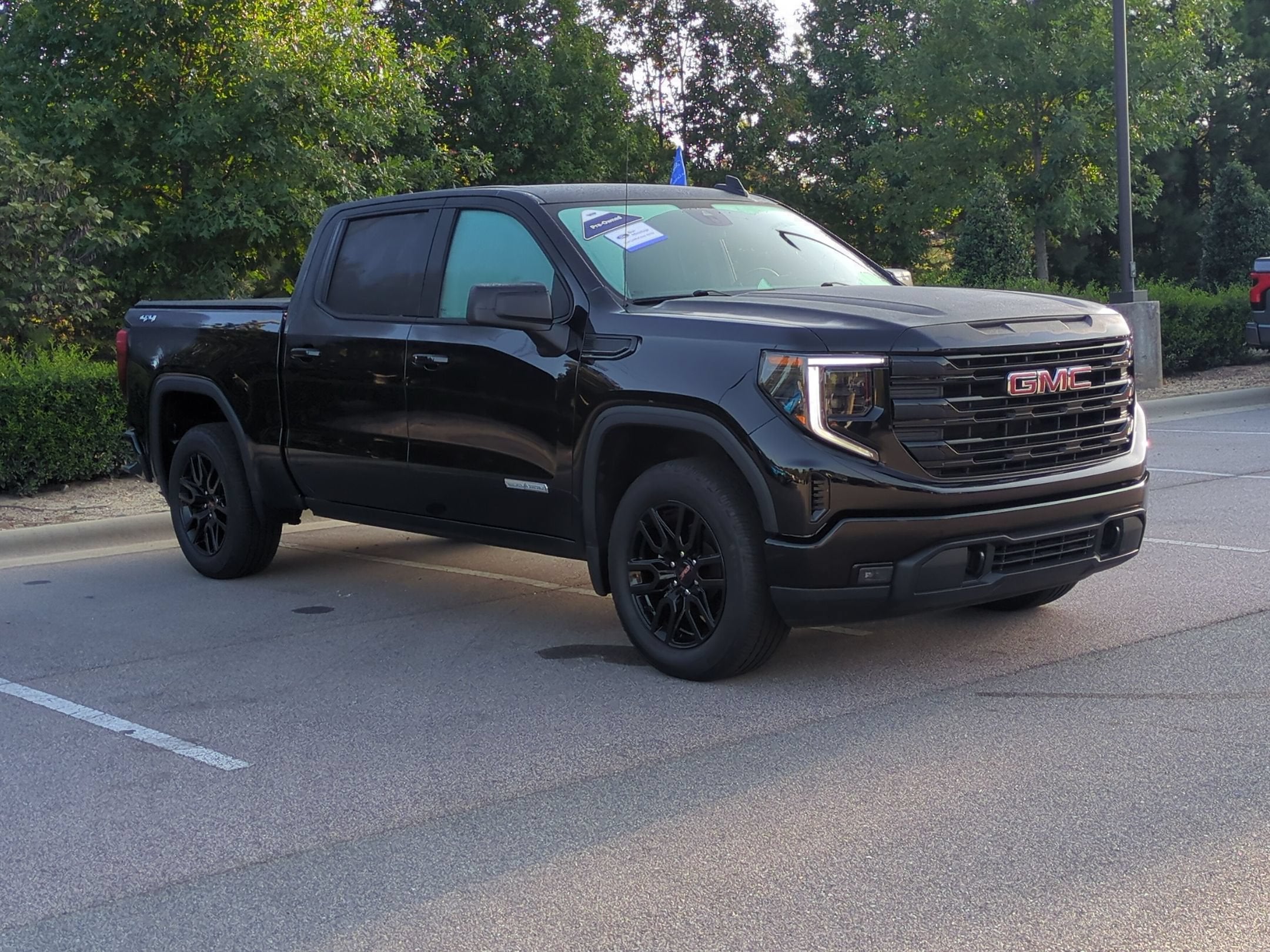 2024 GMC Sierra 1500 Elevation
