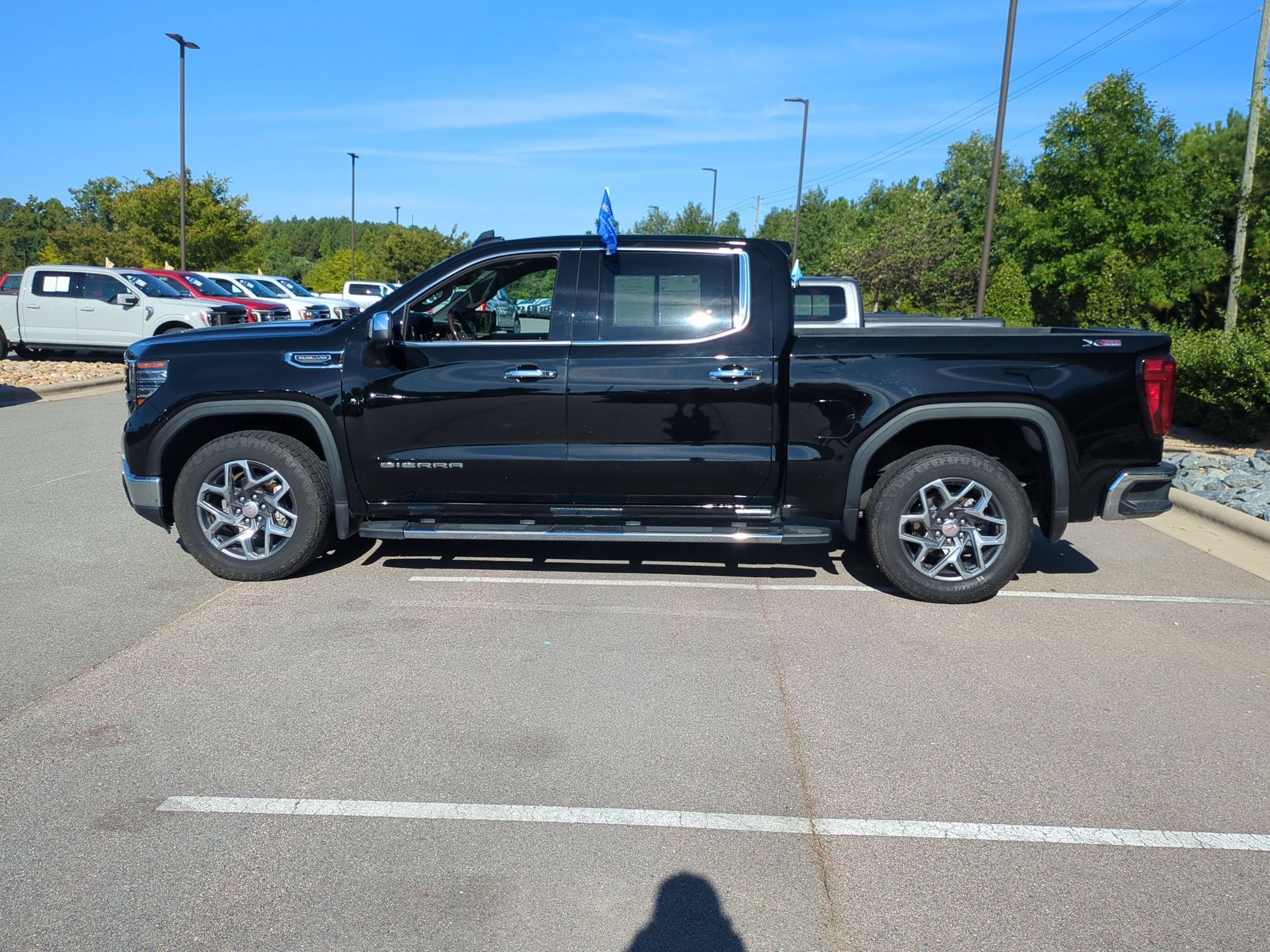 2025 GMC Sierra 1500 SLT