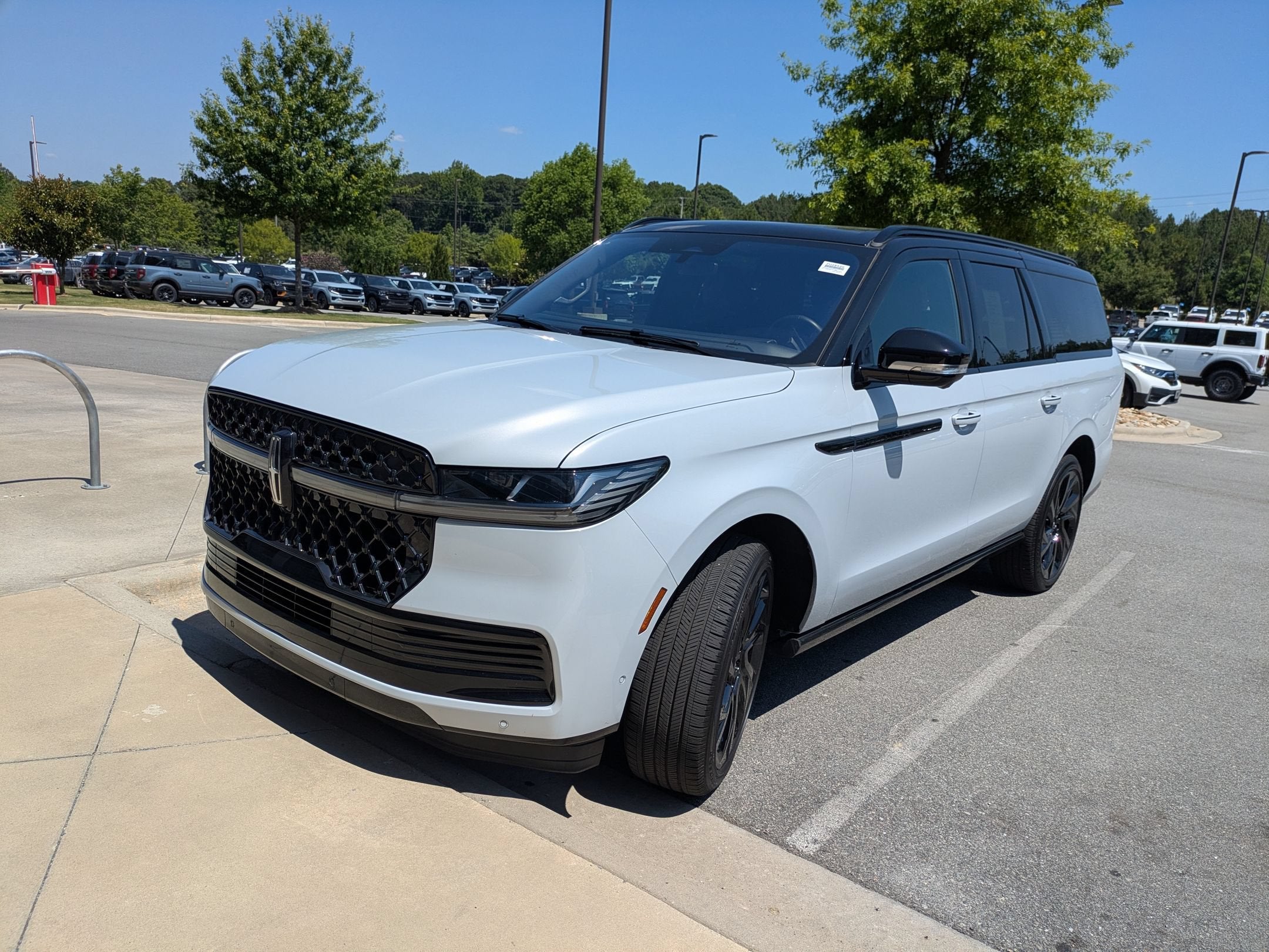 2025 Lincoln Navigator L Black Label
