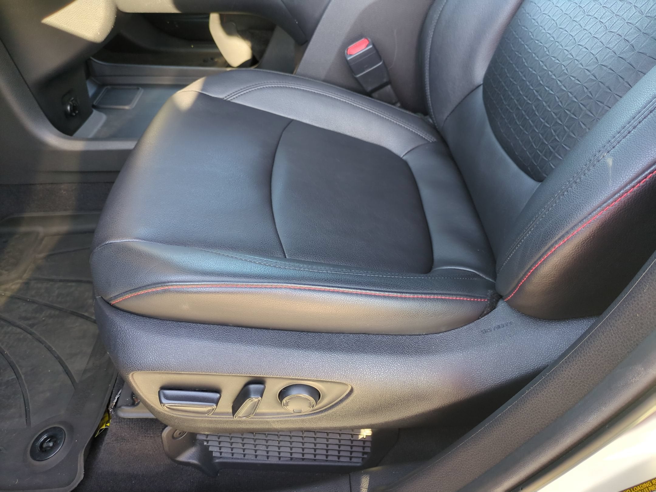 2025 Toyota Sienna XSE