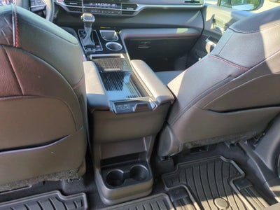 2025 Toyota Sienna XSE