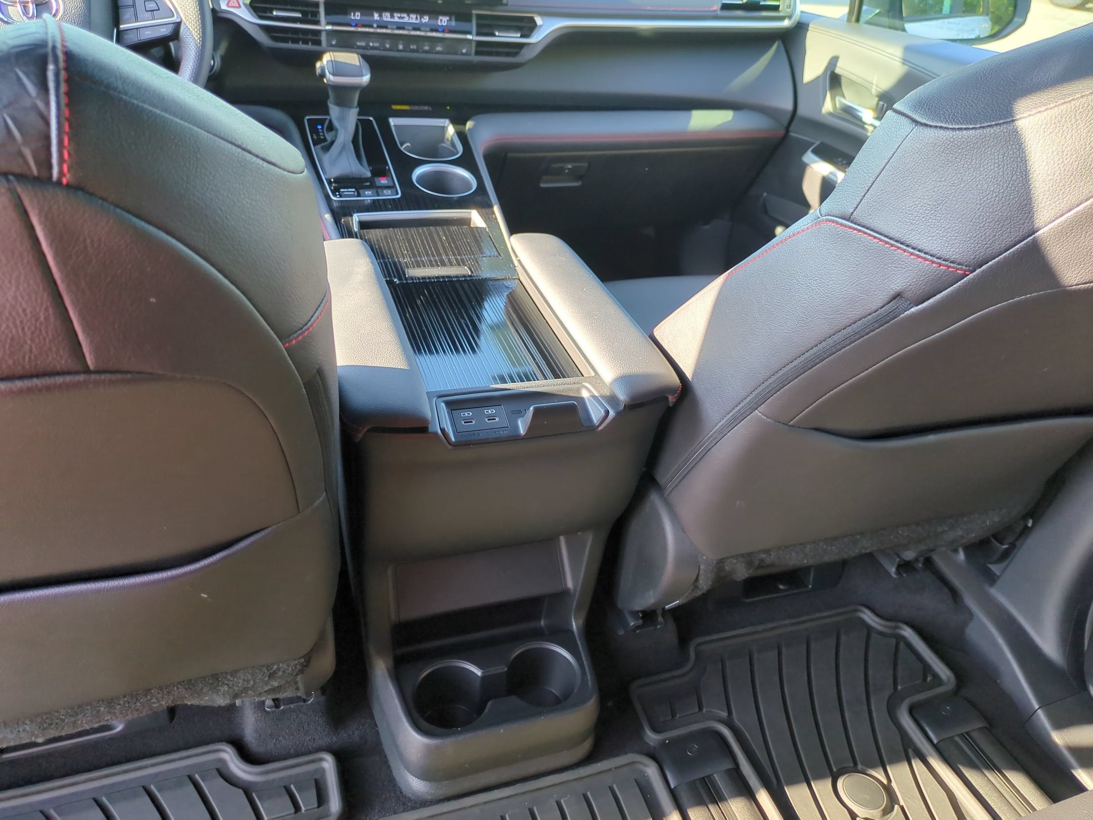 2025 Toyota Sienna XSE