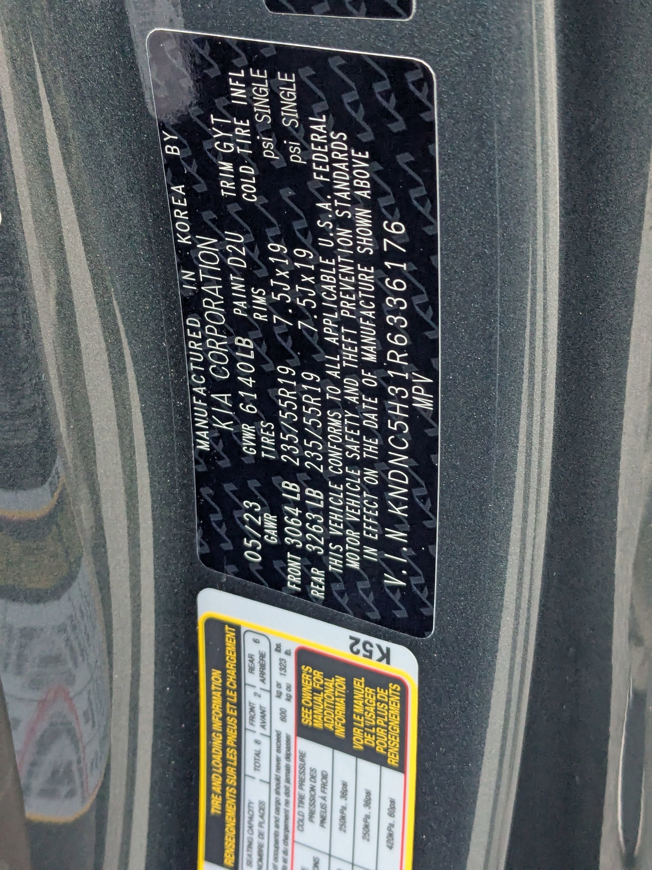 2024 Kia Carnival EX