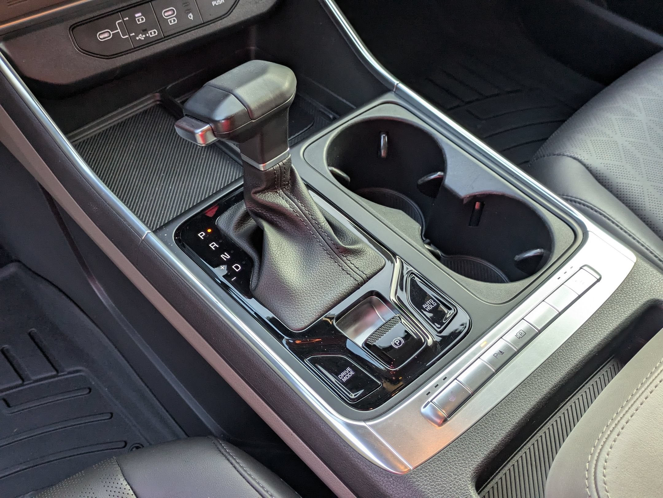 2025 Kia Carnival EX
