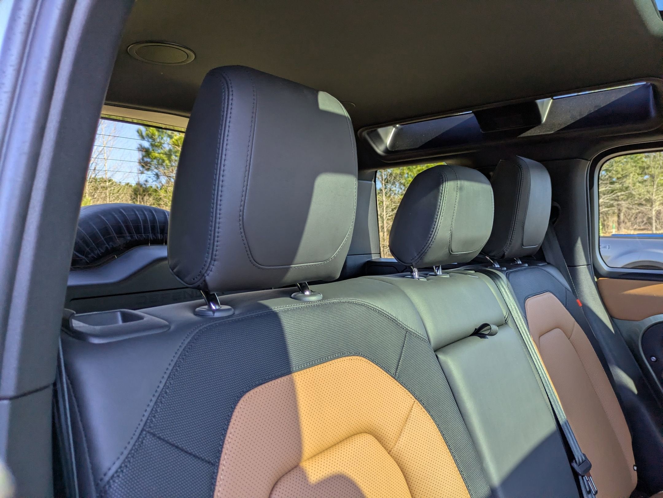 2024 Land Rover Defender X-Dynamic SE