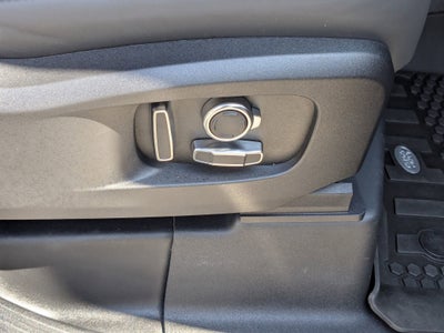 2024 Land Rover Defender X-Dynamic SE