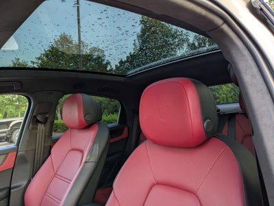 2025 Porsche Cayenne GTS