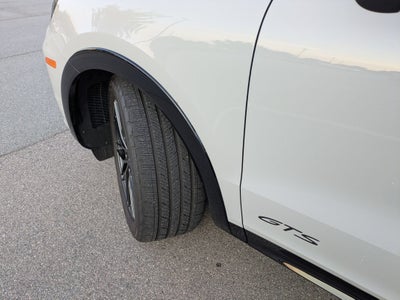2025 Porsche Cayenne GTS
