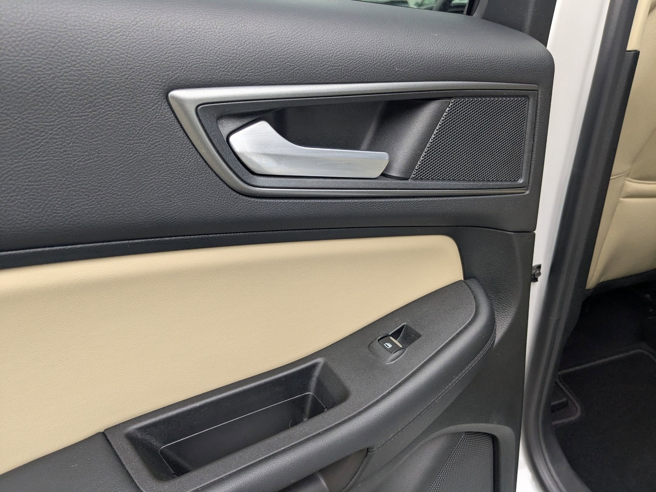 2024 Ford Edge SE